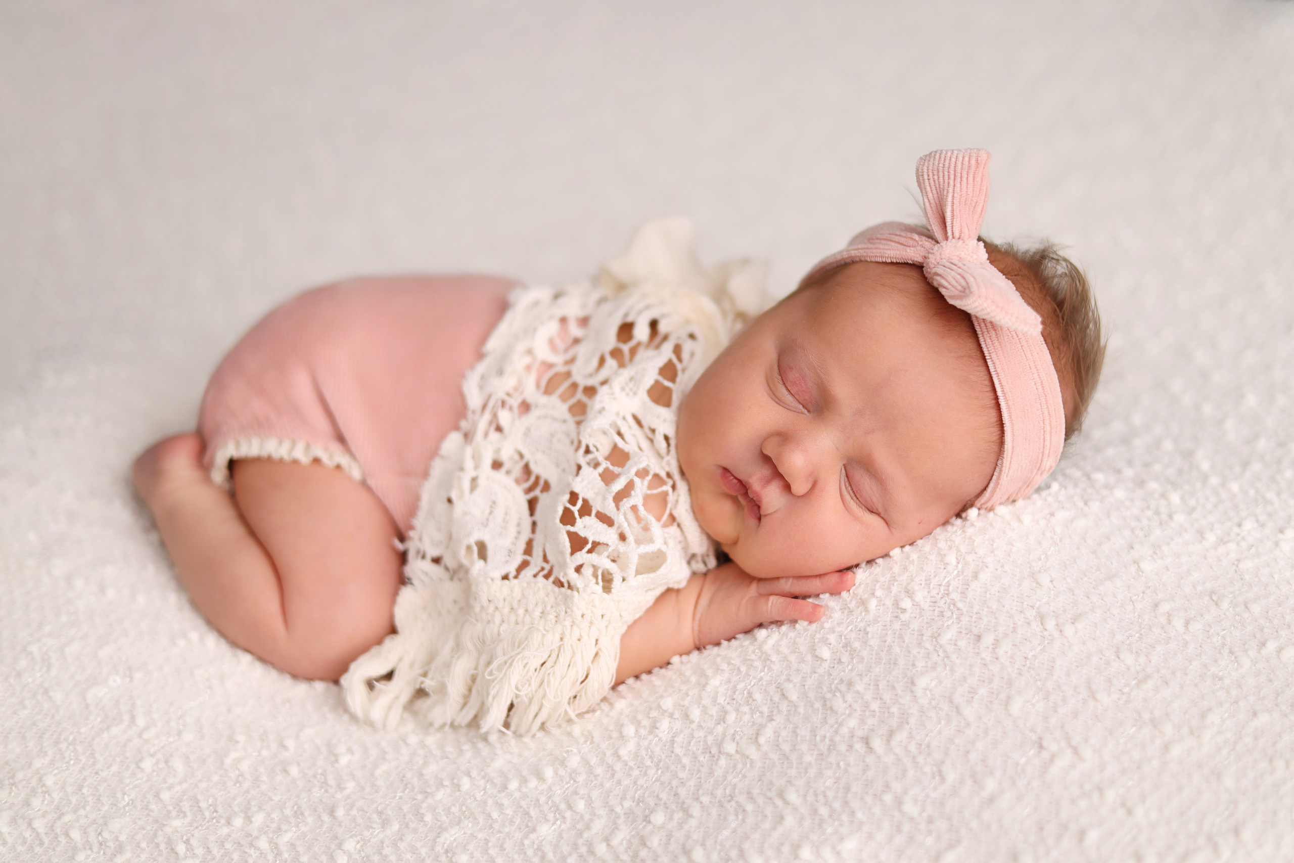 Ньюборн фотосъемка Майи. Фотограф новорожденных в Москве Светлана Столярова. Фотограф новорожденных Москва. Ньюборн фотограф Москва