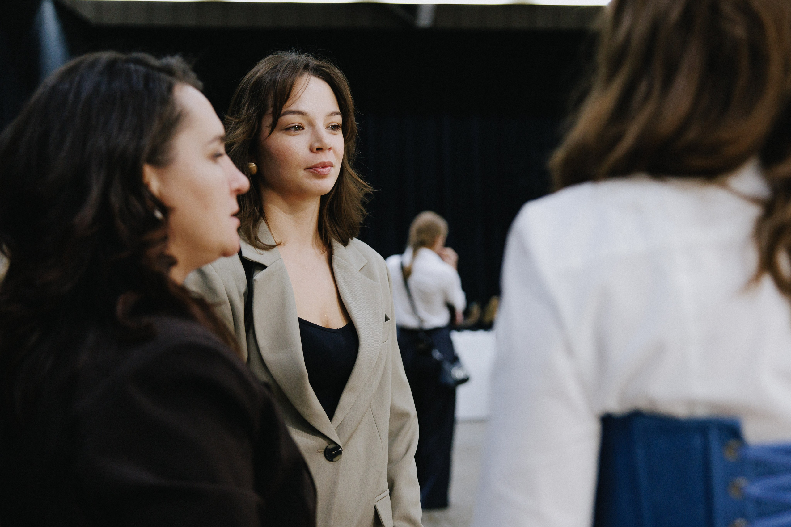 Выставка СТО ВЕЩЕЙ В ИНТЕРЬЕРЕ. Фотограф Иркутск Антипин Сергей