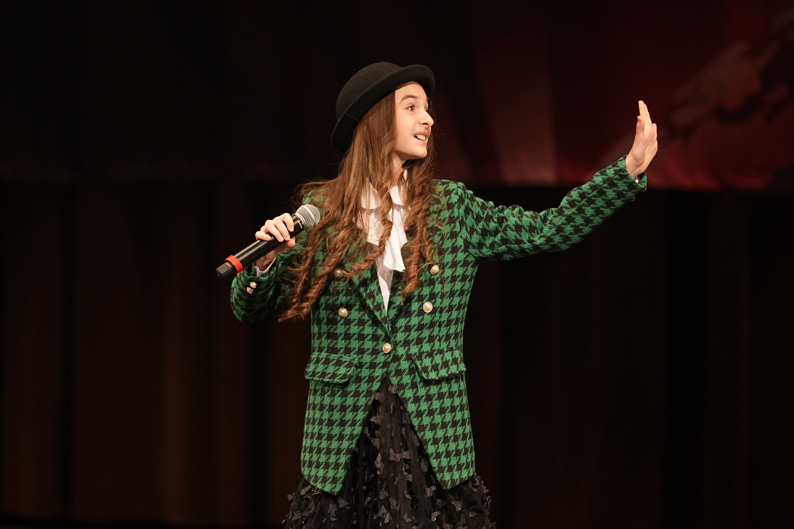 7 декабря, блок 2, г. Москва. Золотое яблочко