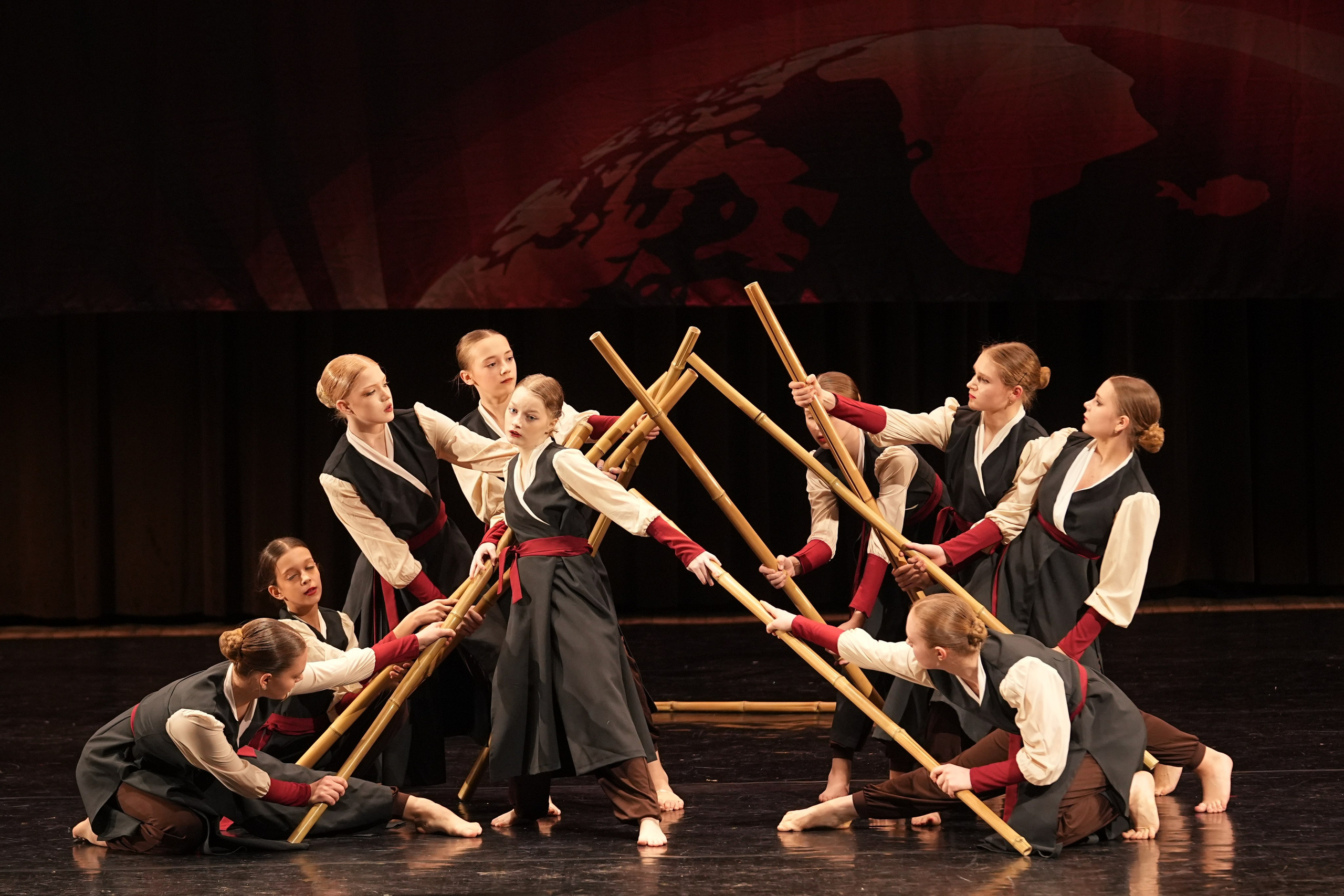 7 декабря, блок 3, г. Москва. Золотое яблочко