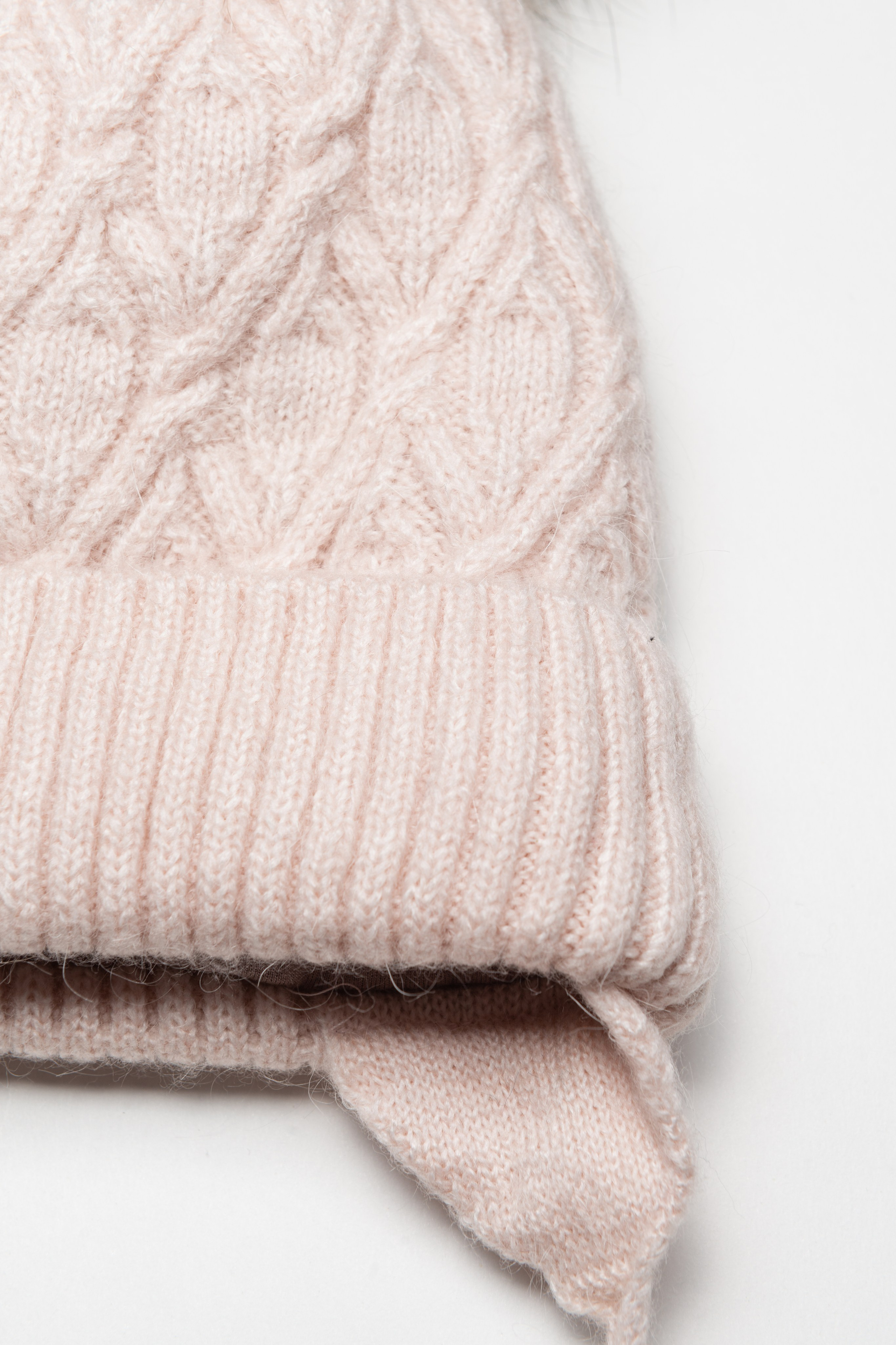 Каталог для маркетплейсов. Коммерческий фотограф в Москве Билуши Василиса