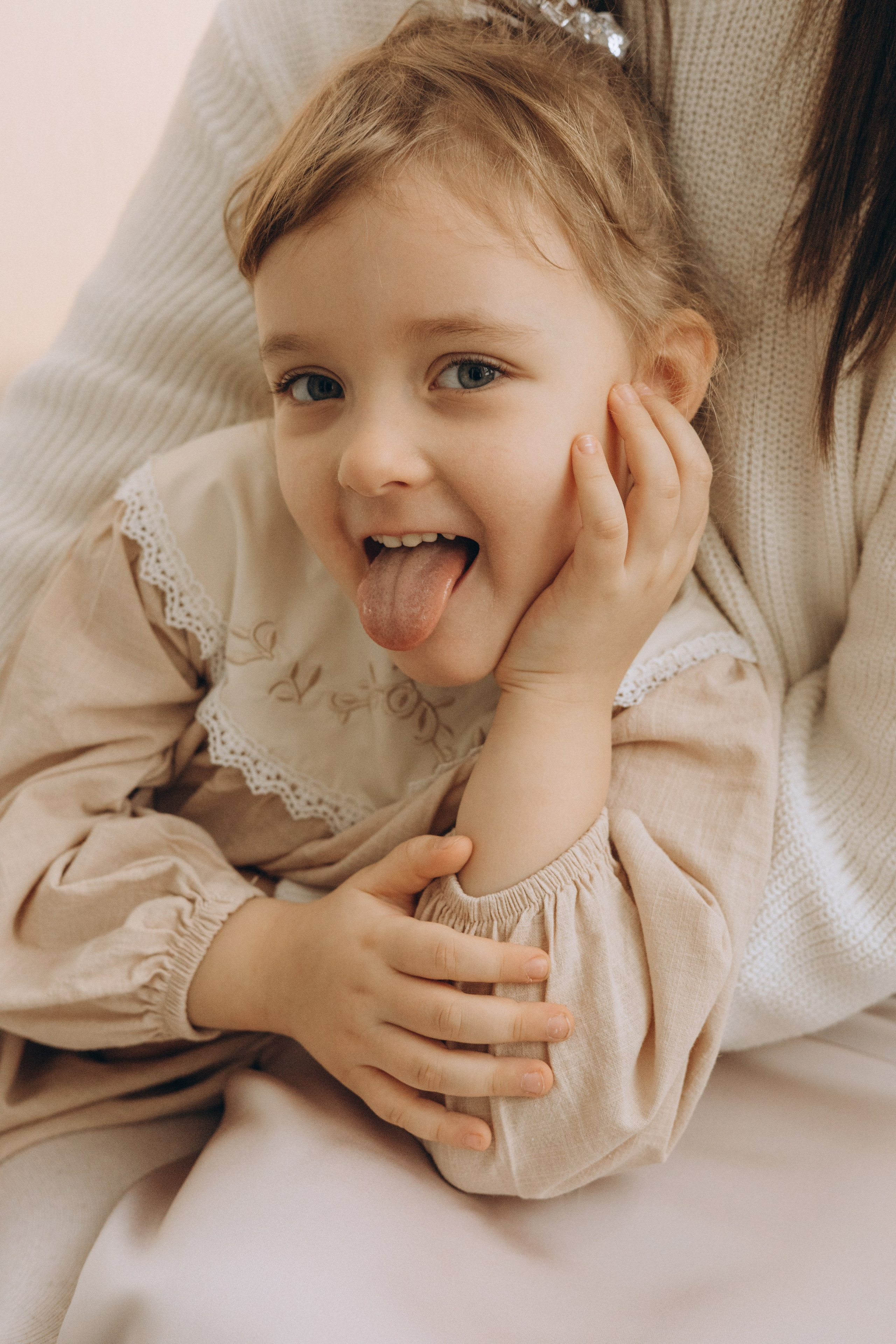 Алексей, Дарья и Василиса. Привет! Меня зовут Эльвира, я фотограф в Екатеринбурге