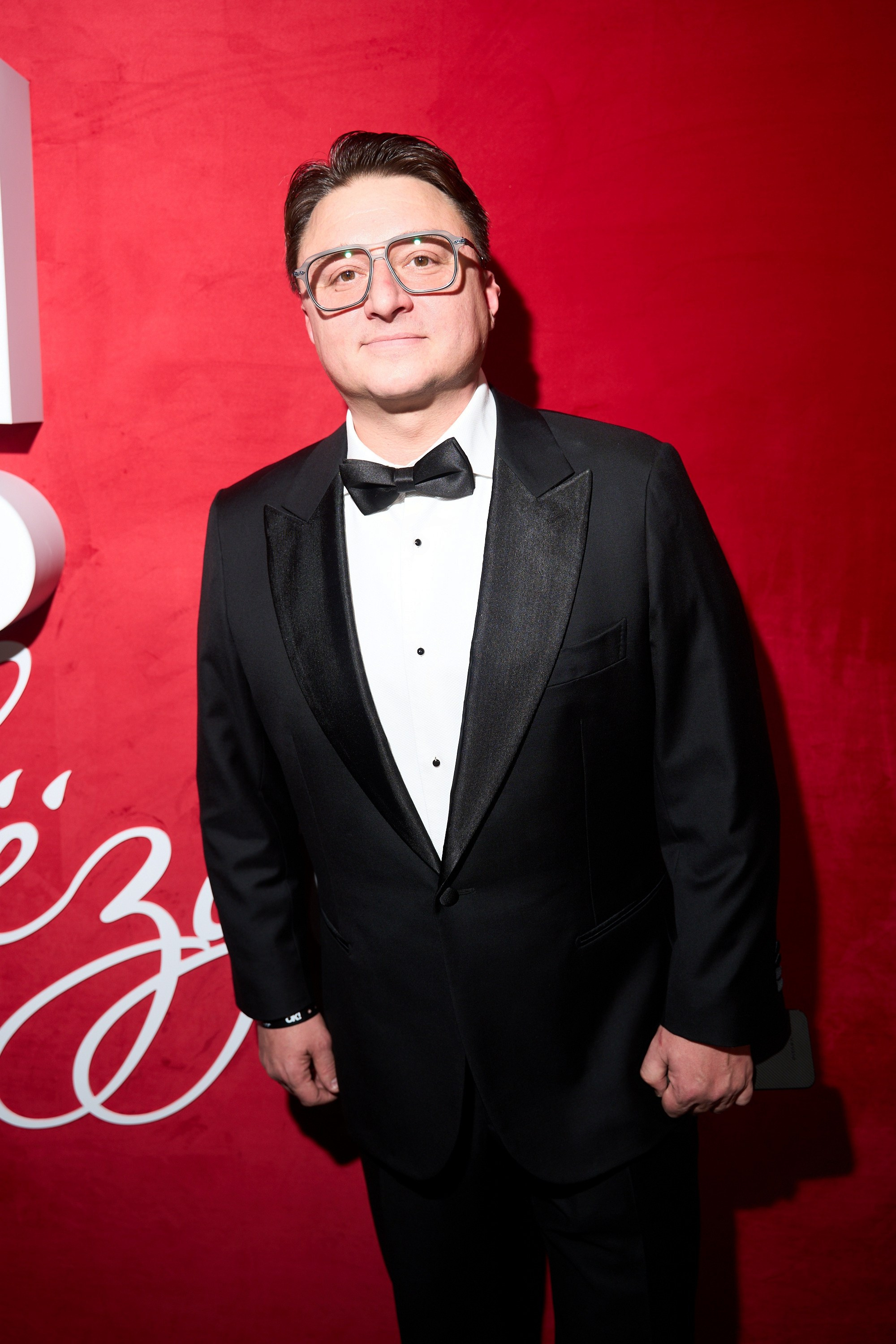 Светская хроника. Антон Чигляков -   профессиональный фотограф