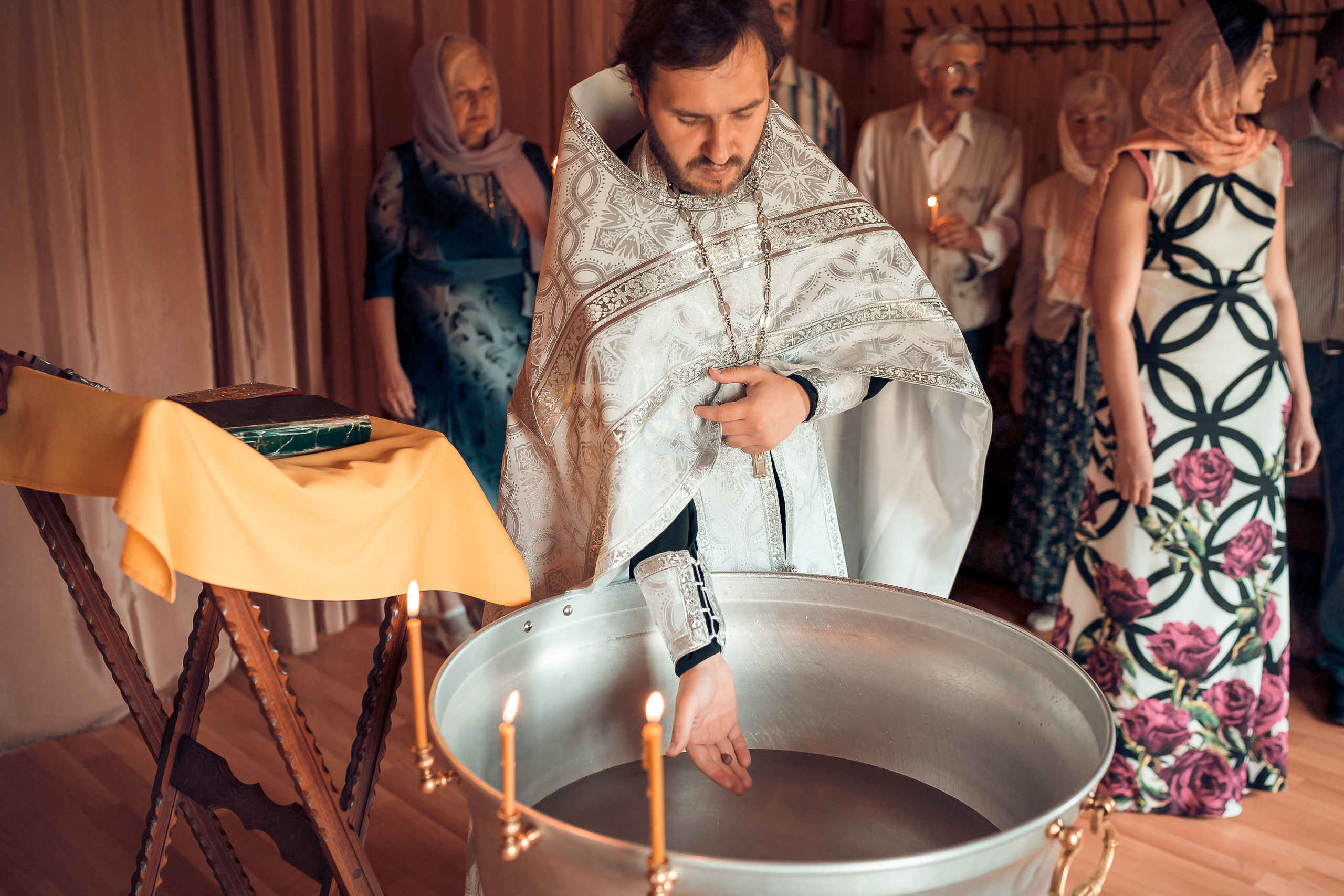 Крещение Маргариты Храм Александра Невского. Фотограф на Крещение и Венчание в Красноярске Рамазанова Юлия