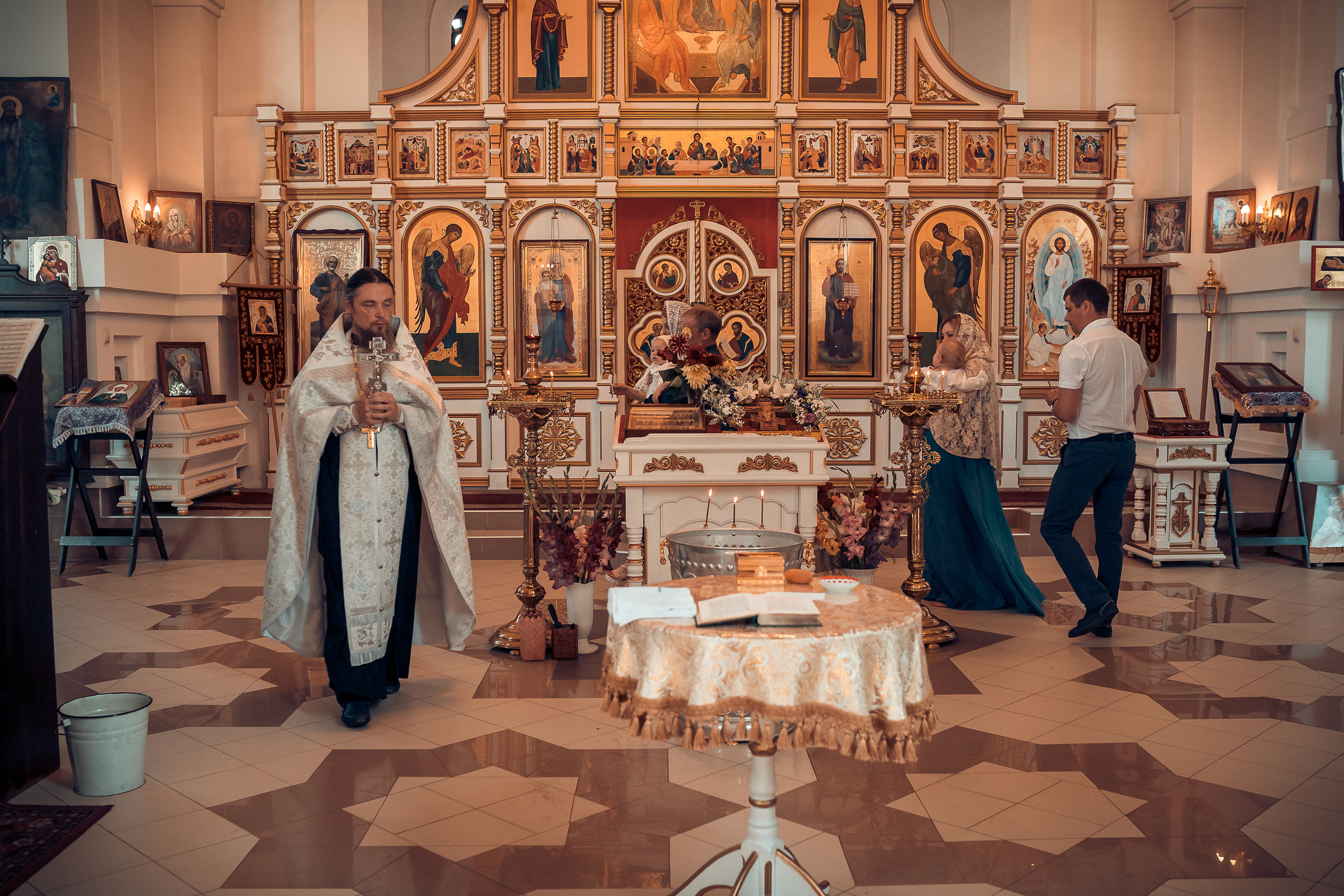 Крещение Есении и Михаила Храм Воскресения Христова, пос. Подгорный. Фотограф на Крещение и Венчание в Красноярске Рамазанова Юлия