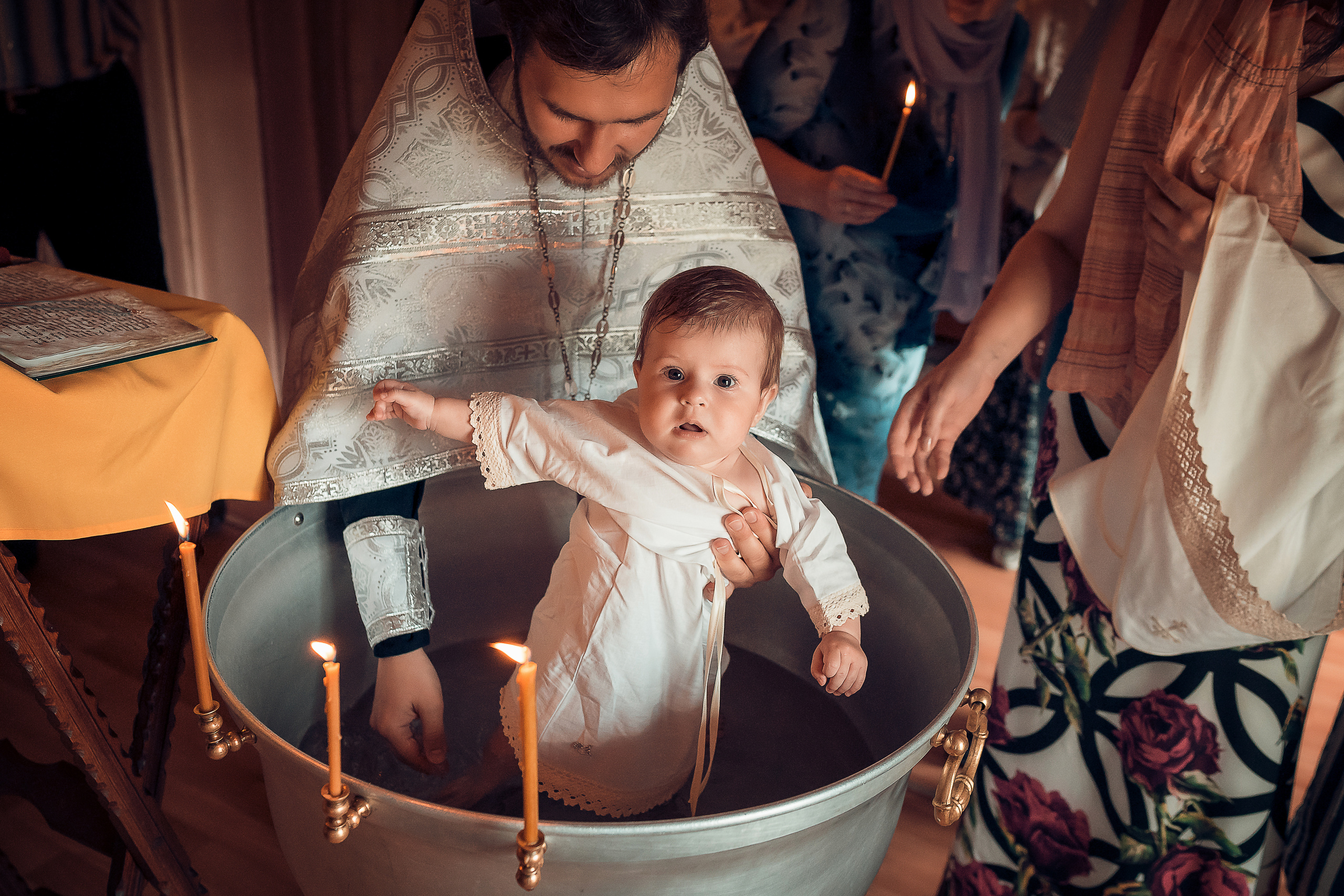 Крещение Маргариты Храм Александра Невского. Фотограф на Крещение и Венчание в Красноярске Рамазанова Юлия