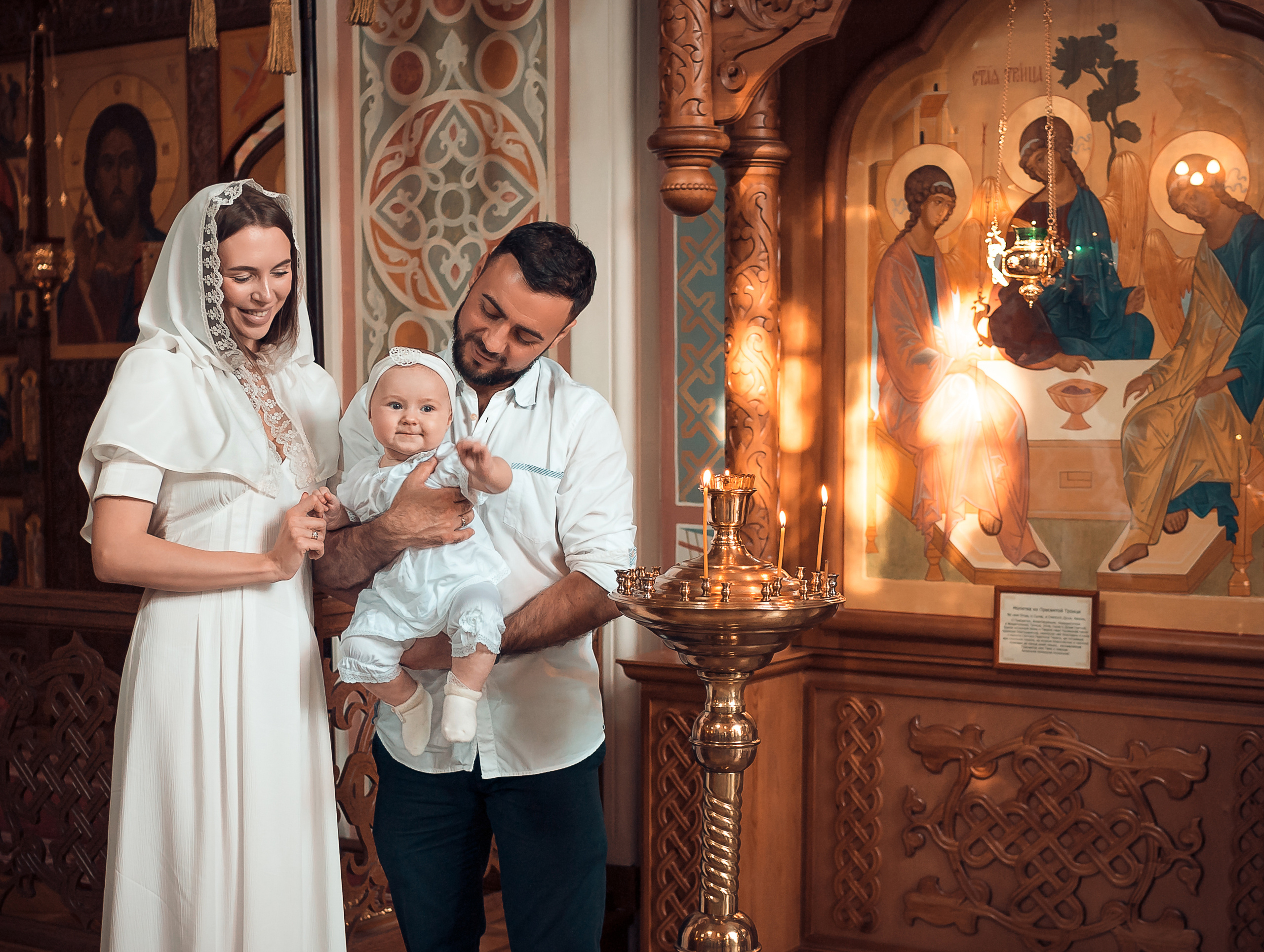 Крещение Оливии Храм Иоанна Предтечи. Фотограф на Крещение и Венчание в Красноярске Рамазанова Юлия