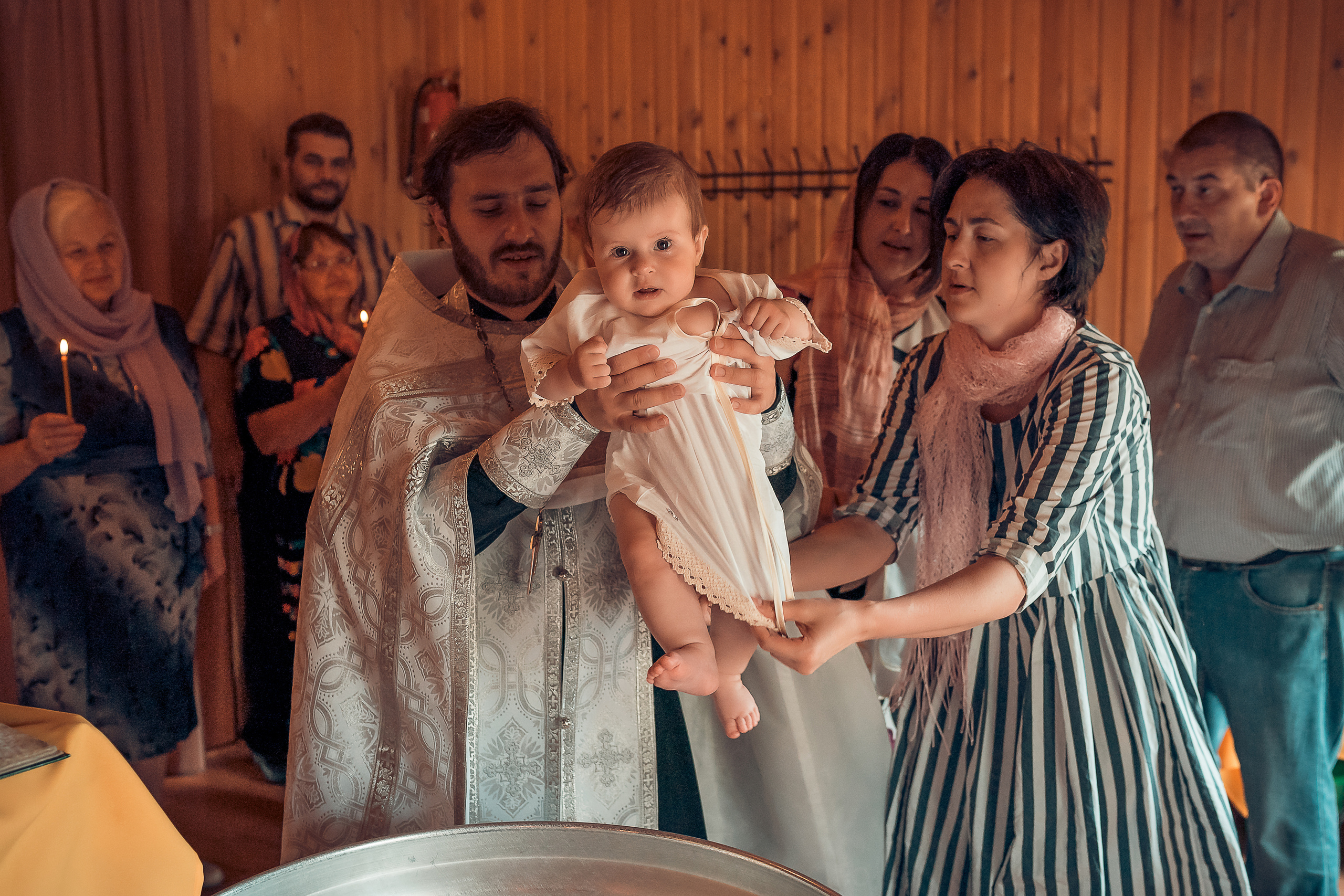 Крещение Маргариты Храм Александра Невского. Фотограф на Крещение и Венчание в Красноярске Рамазанова Юлия