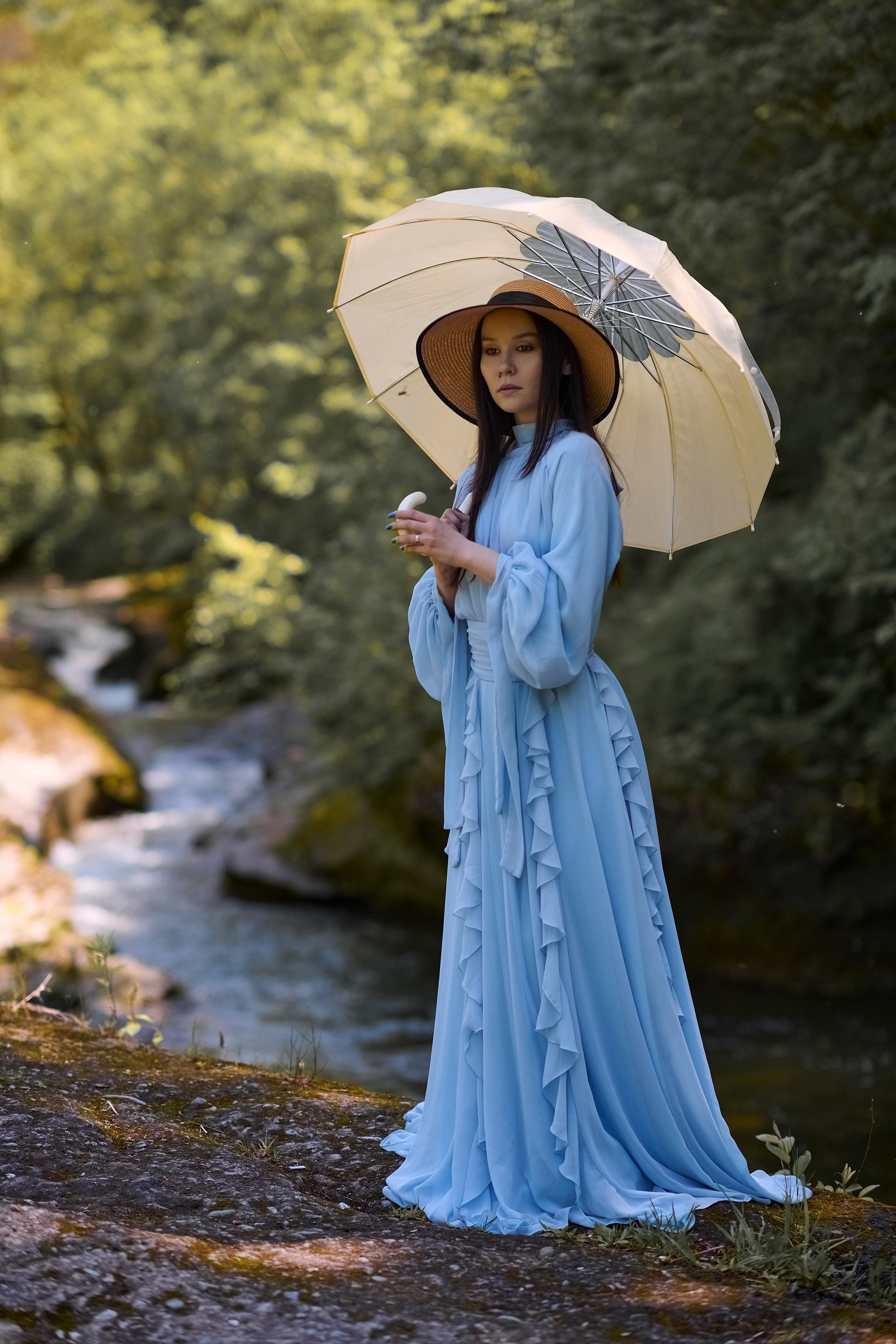 Мадам с зонтиком. Фотограф Андрей Серенков