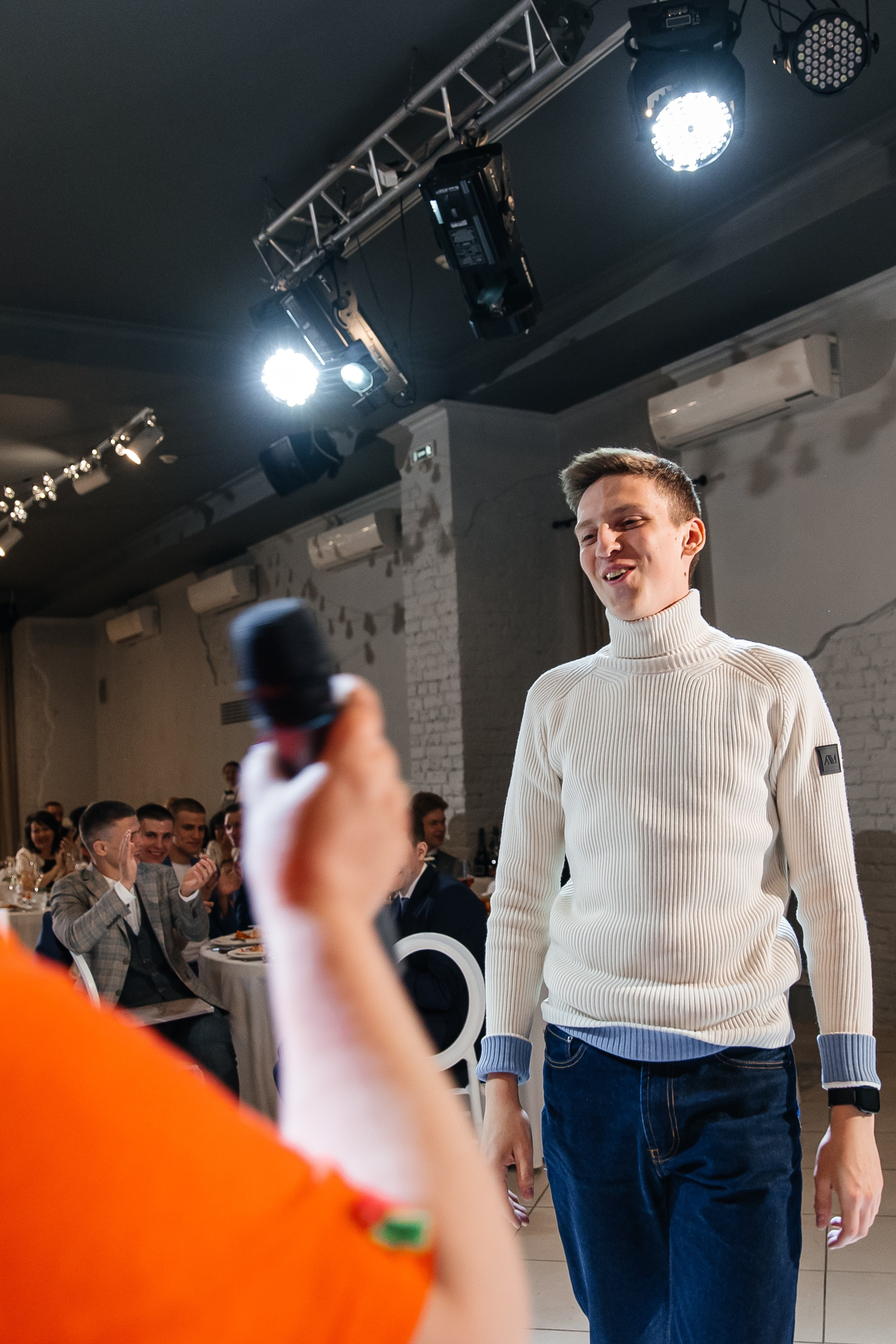 2023-06-23 Выпускной МБОУ СОШ № 10. Фотограф в Красноярске