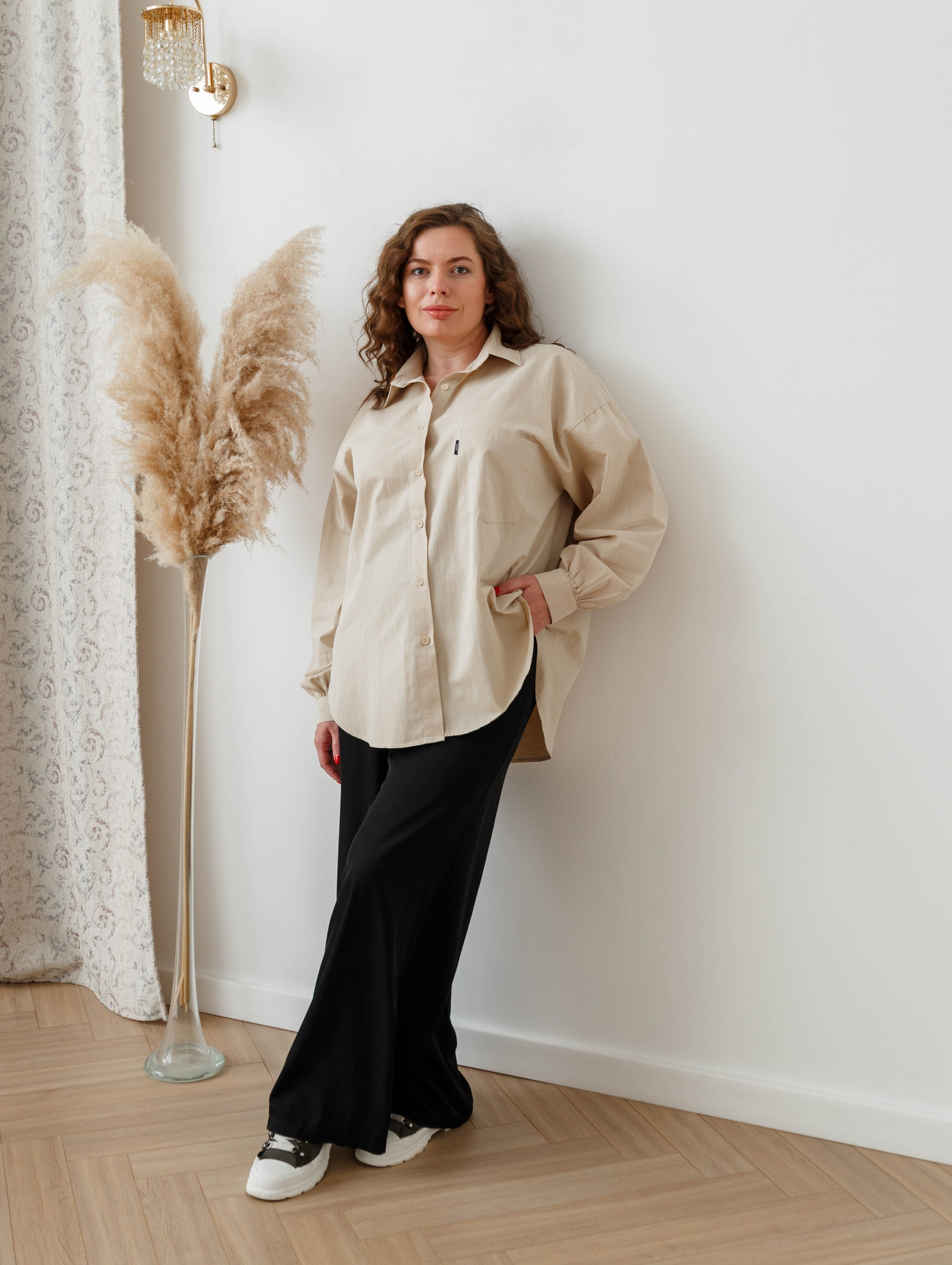 Съемка взрослой одежды на модели сайтов, маркетплейсов, WB, Ozon, Яндекс Маркет и др. Студия коммерческой съемки ХВОЯ