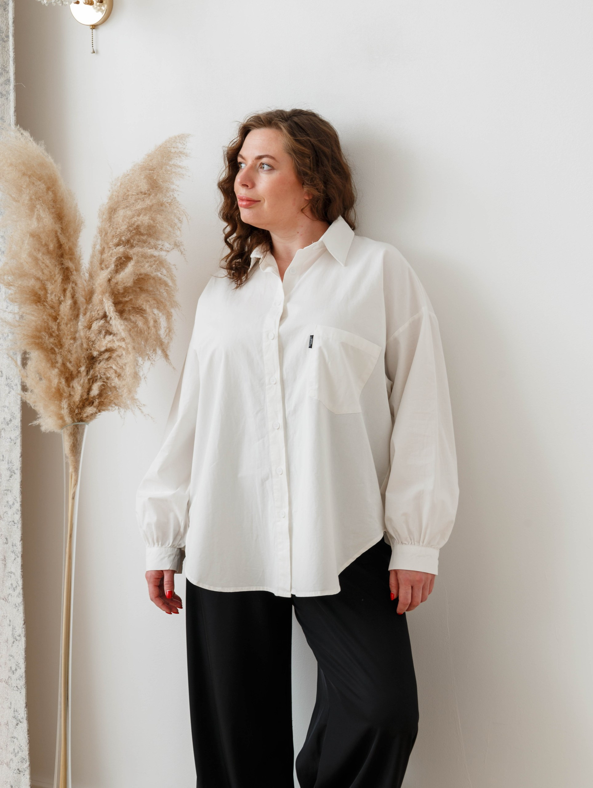 Предметная съемка и видеопродакшн одежды, сумок для маркетплейсов, сайтов, каталогов. Студия коммерческой съемки ХВОЯ