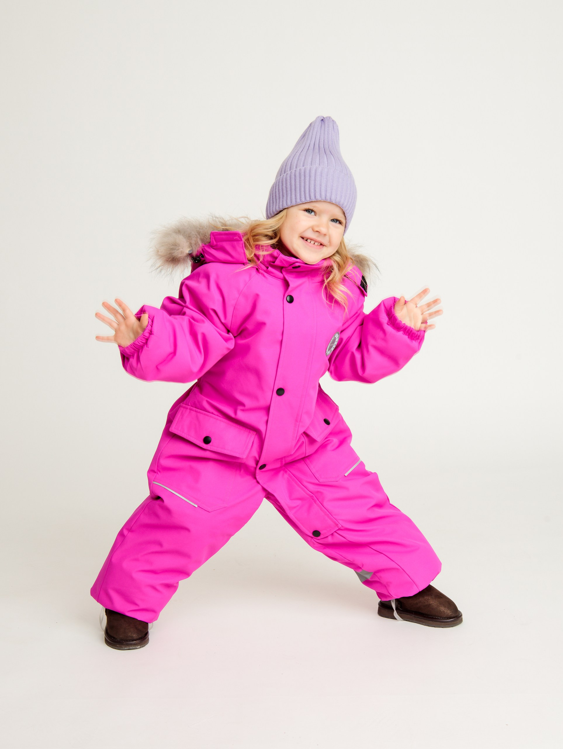 Съемка детской одежды и обуви на модели сайтов, маркетплейсов, WB, Ozon, Яндекс Маркет и др. Студия коммерческой съемки ХВОЯ