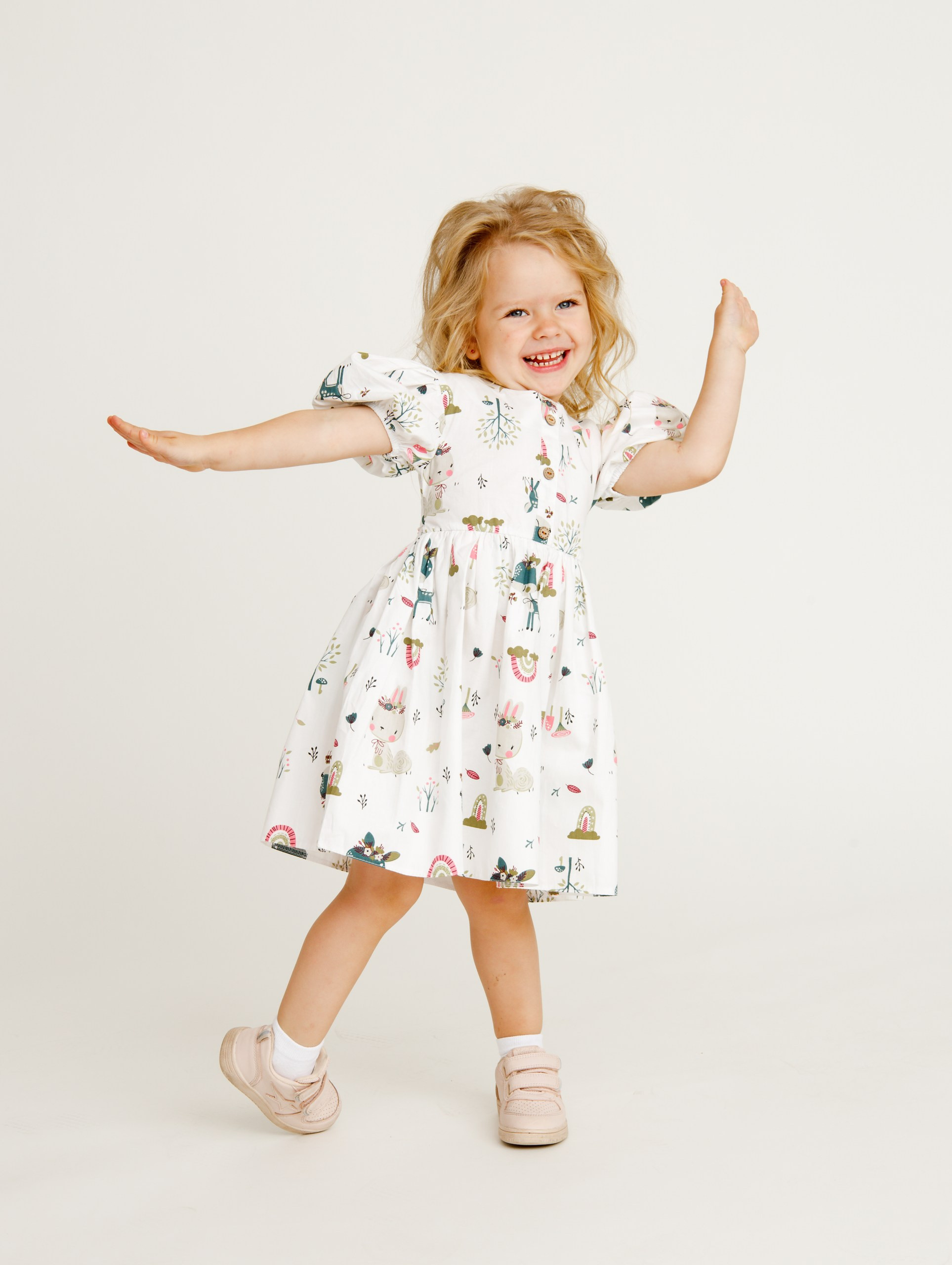 Съемка детской одежды и обуви на модели сайтов, маркетплейсов, WB, Ozon, Яндекс Маркет и др. Студия коммерческой съемки ХВОЯ