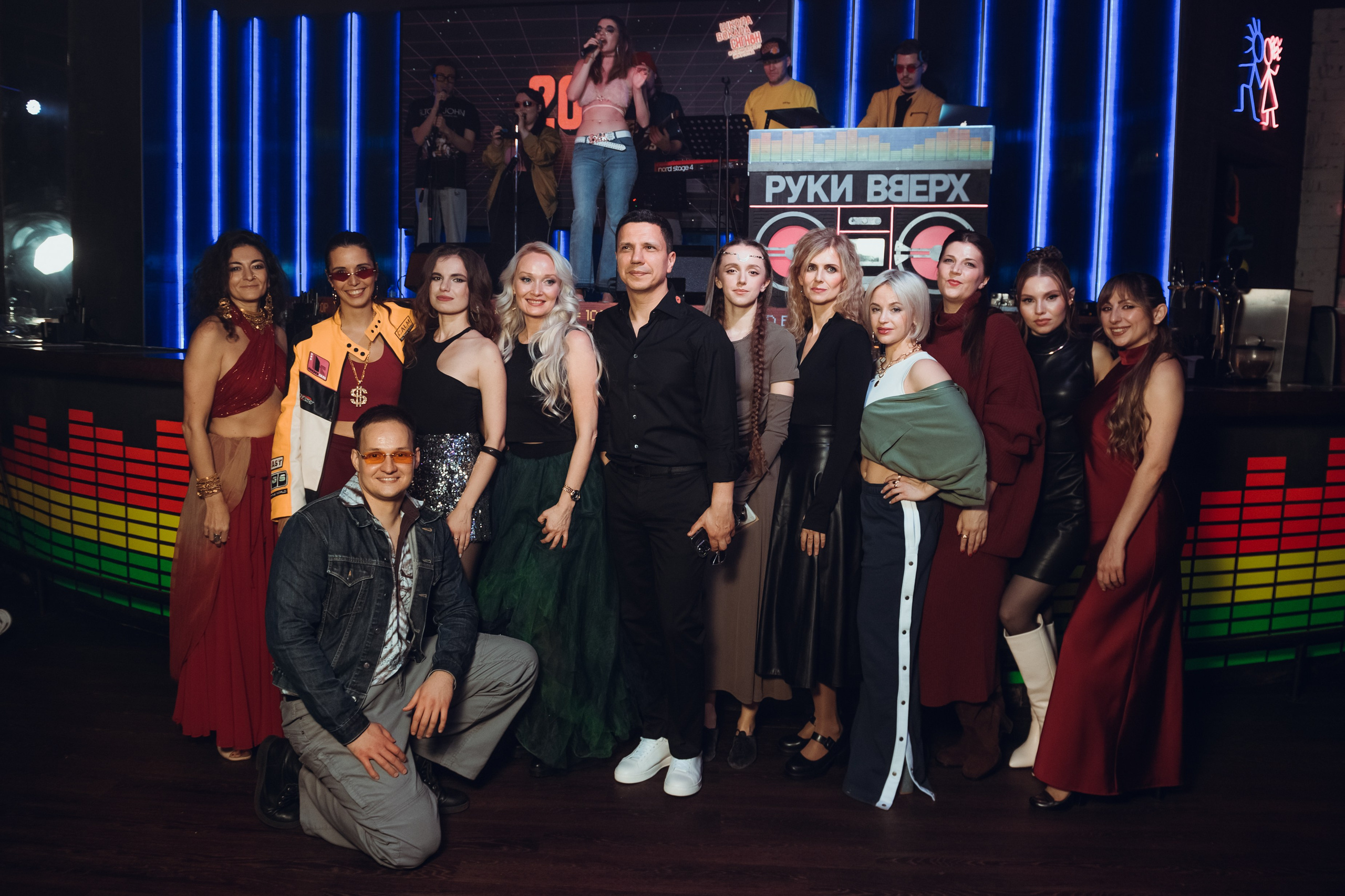 Концерт учеников вокальной школы «Сигнон» в баре «Руки Вверх»