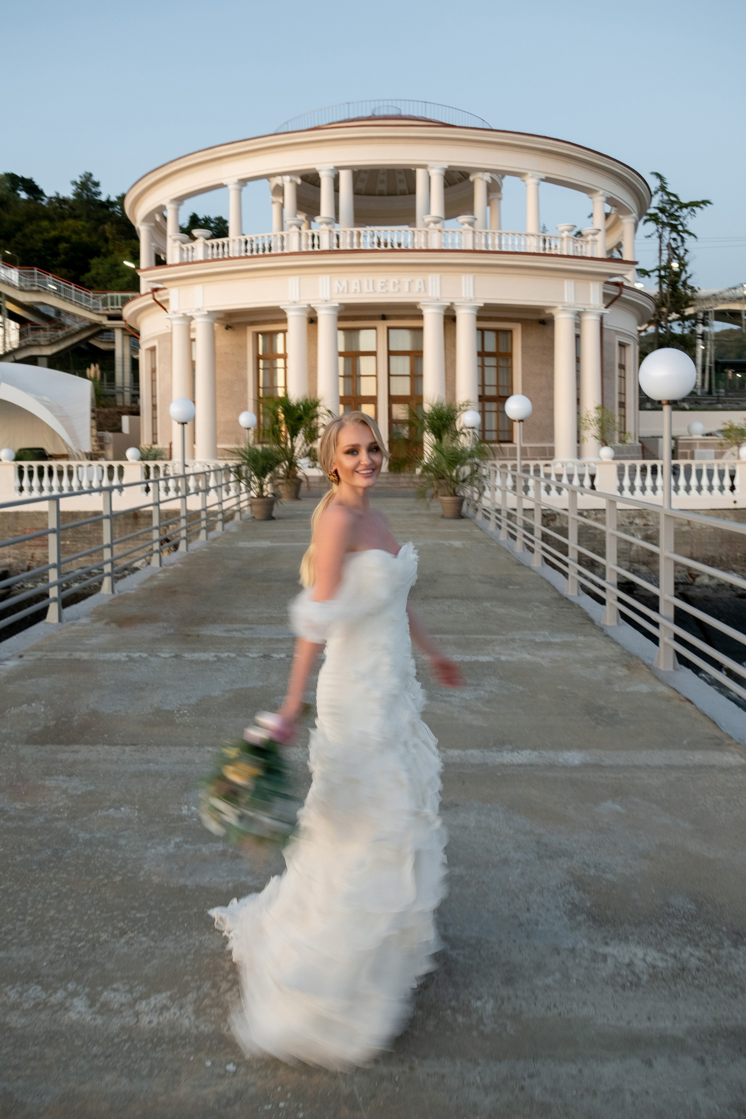Ротонда. Свадебный Видеограф Фотограф в Сочи