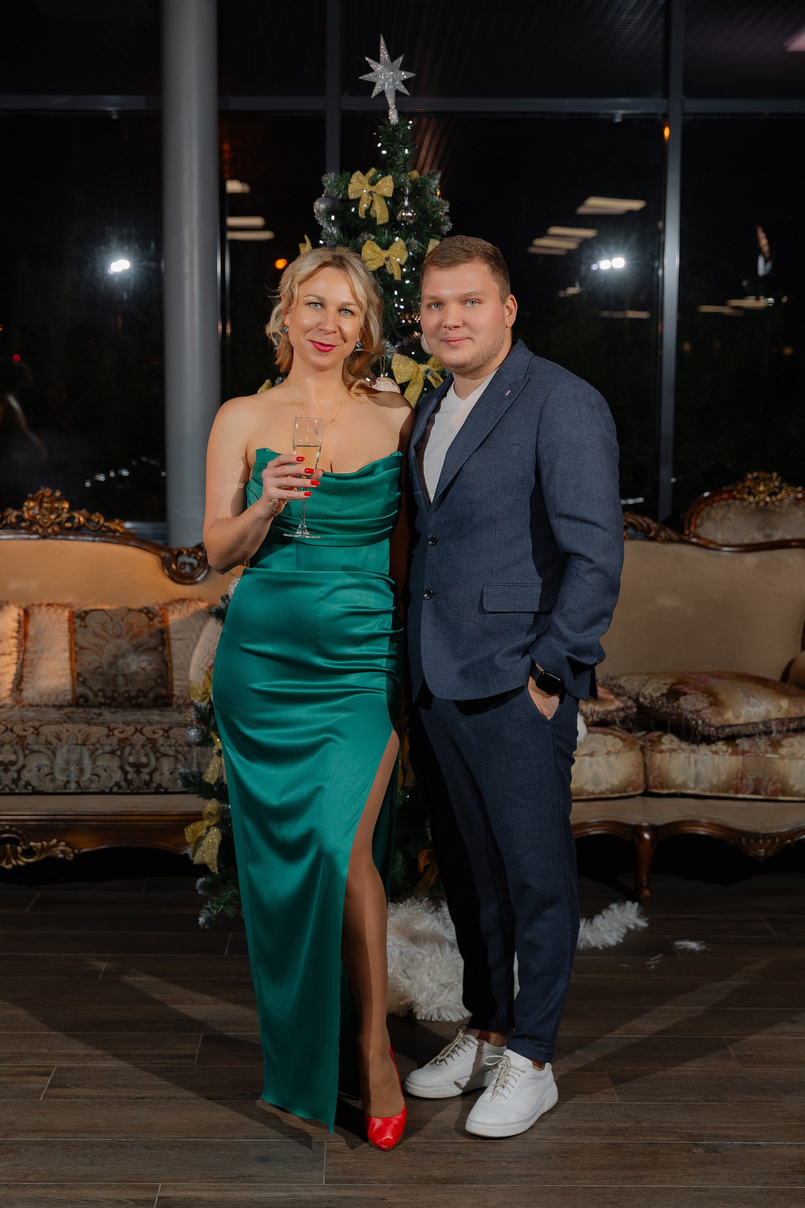 Корпоративная новогодняя фотосъемка для BELARUSBANK в Ресторане «Урарту». Свадебный фотограф в Минске/Беларуси Сергей Спиридонов