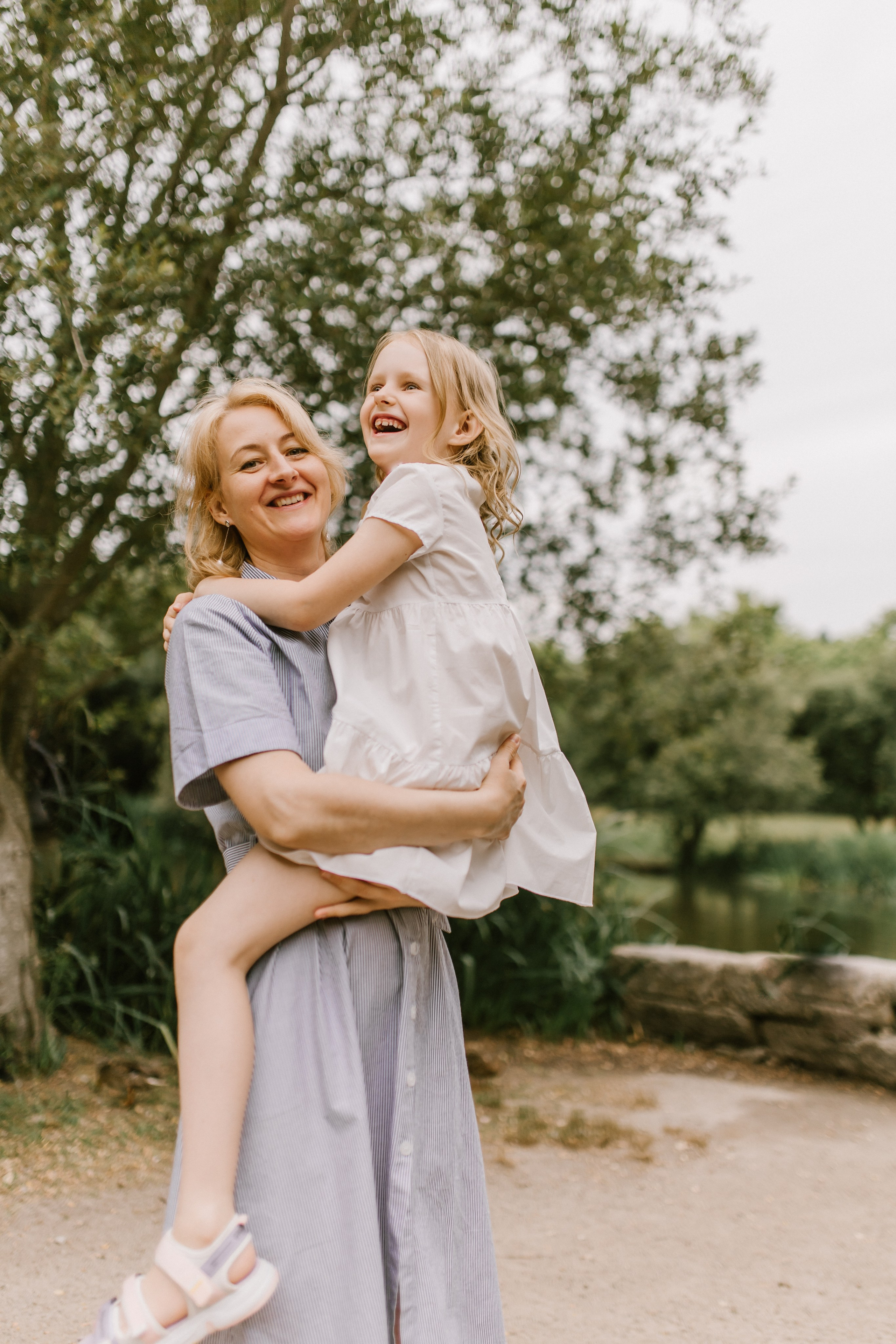 Juli. Wedding and family photographer OLGA KILVEIN