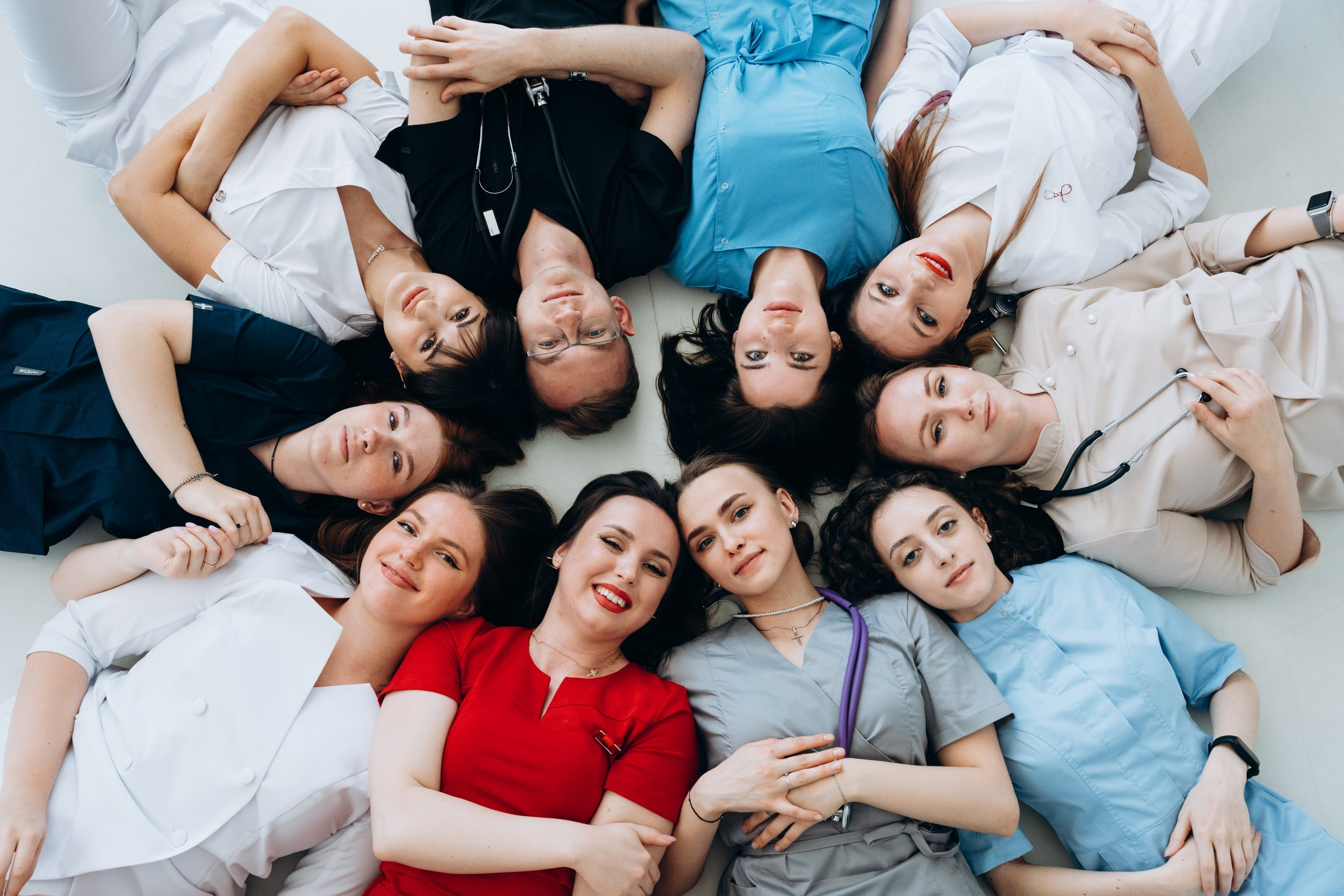 Групповые фотосессии для выпускников и коллективов. Портретный свадебный фотограф Крым | Евгения Щитенко