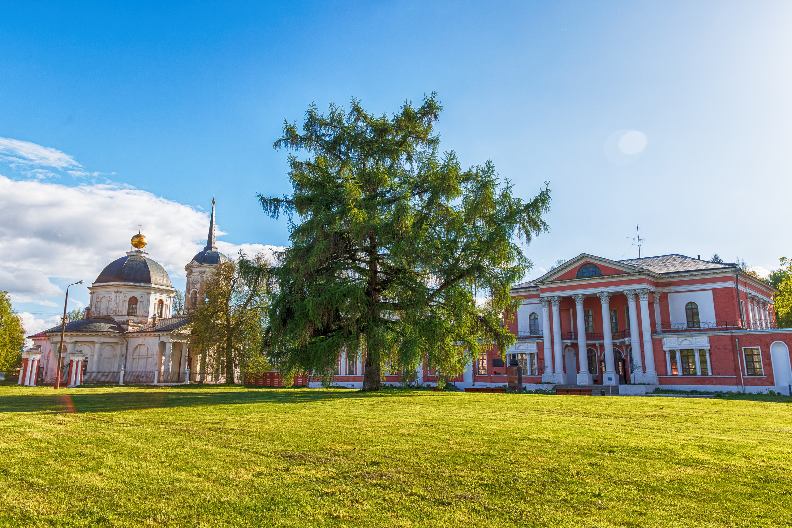 Тайны Яропольца: Усадьба Гончаровых и следы Пушкина. 1000 куполов России, фотопроект Вадима Квятковского и Надежды Ельцовой