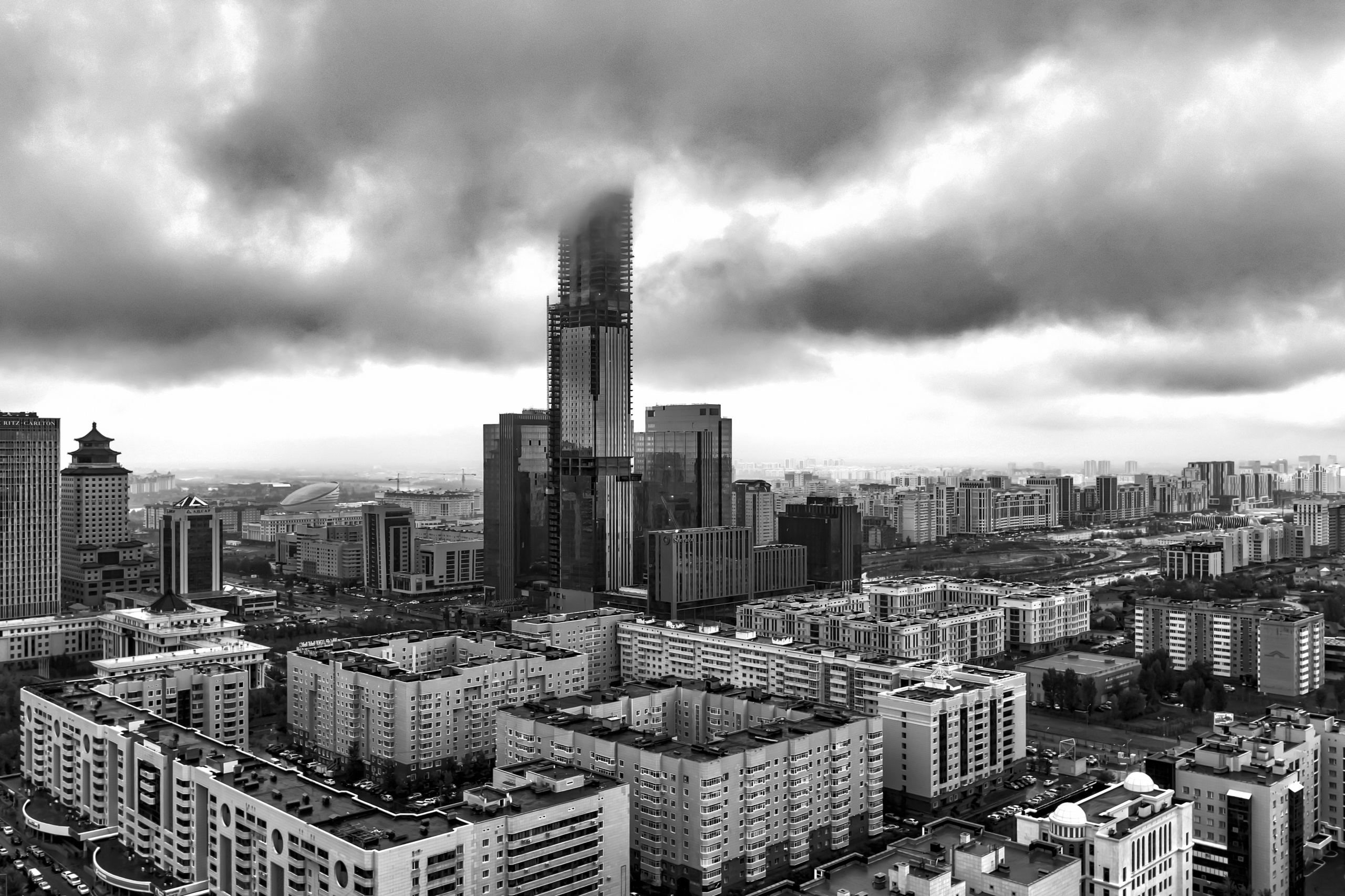 Черно белая фотография. Профессиональный фотограф в Астане