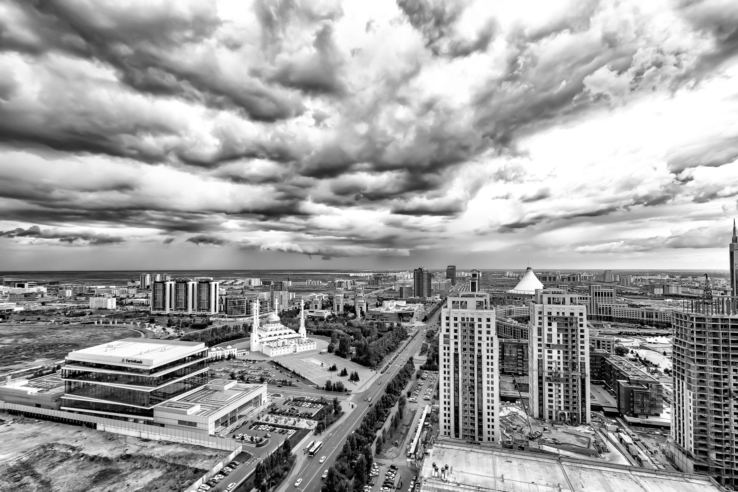 Черно белая фотография. Профессиональный фотограф в Астане