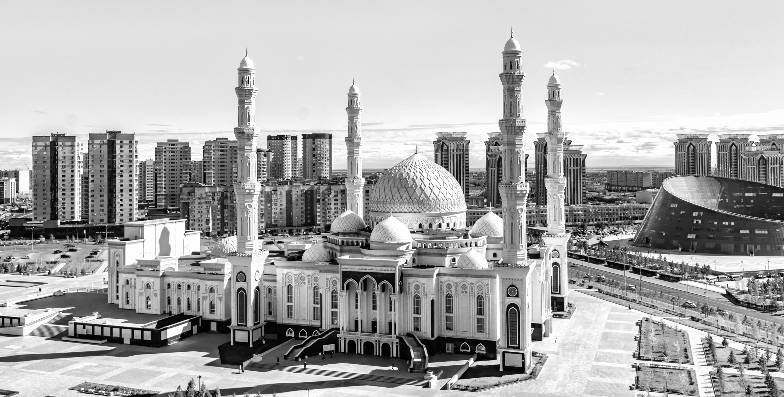 Черно белая фотография. Профессиональный фотограф в Астане