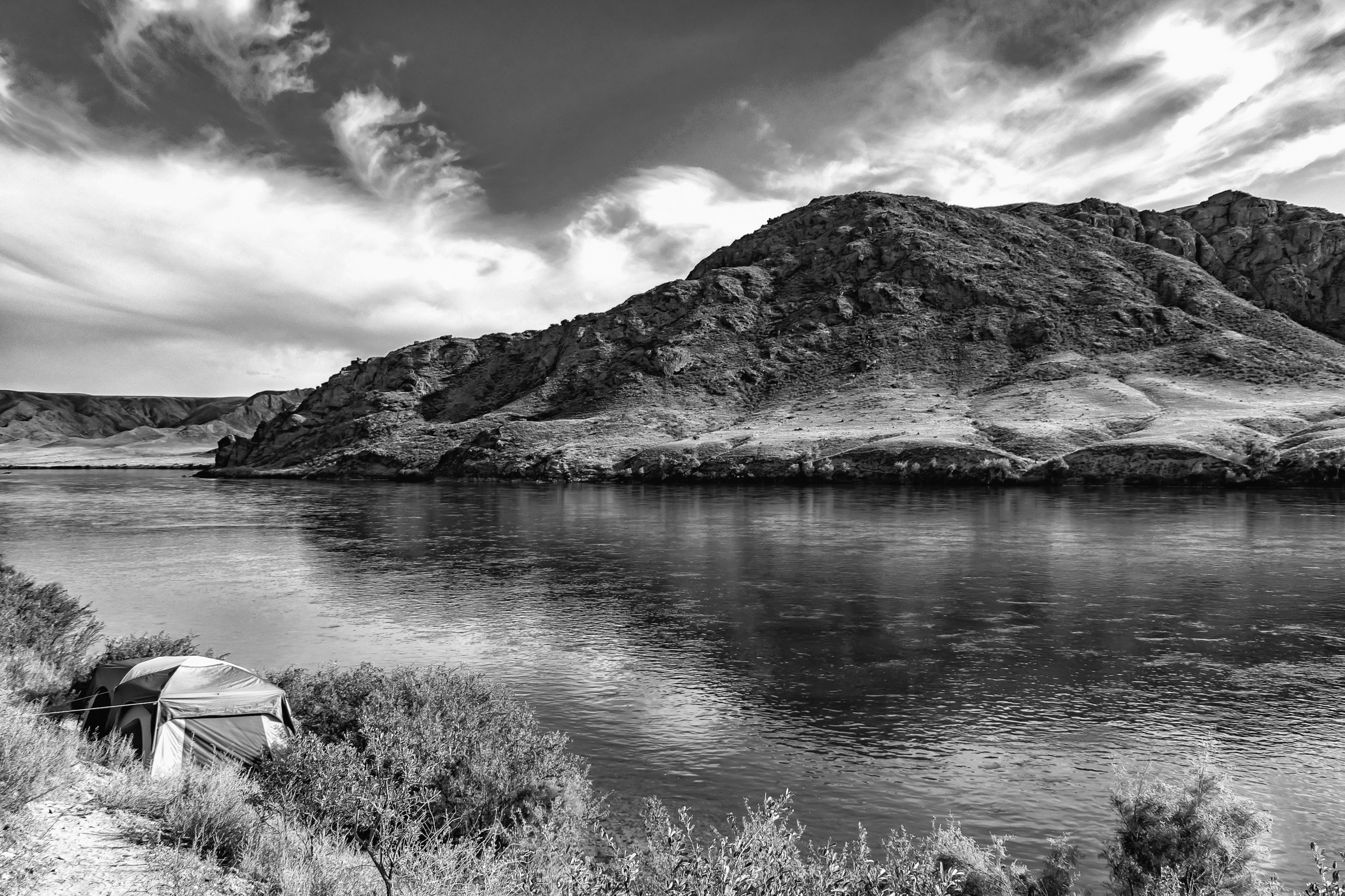 Черно белая фотография. Профессиональный фотограф в Астане