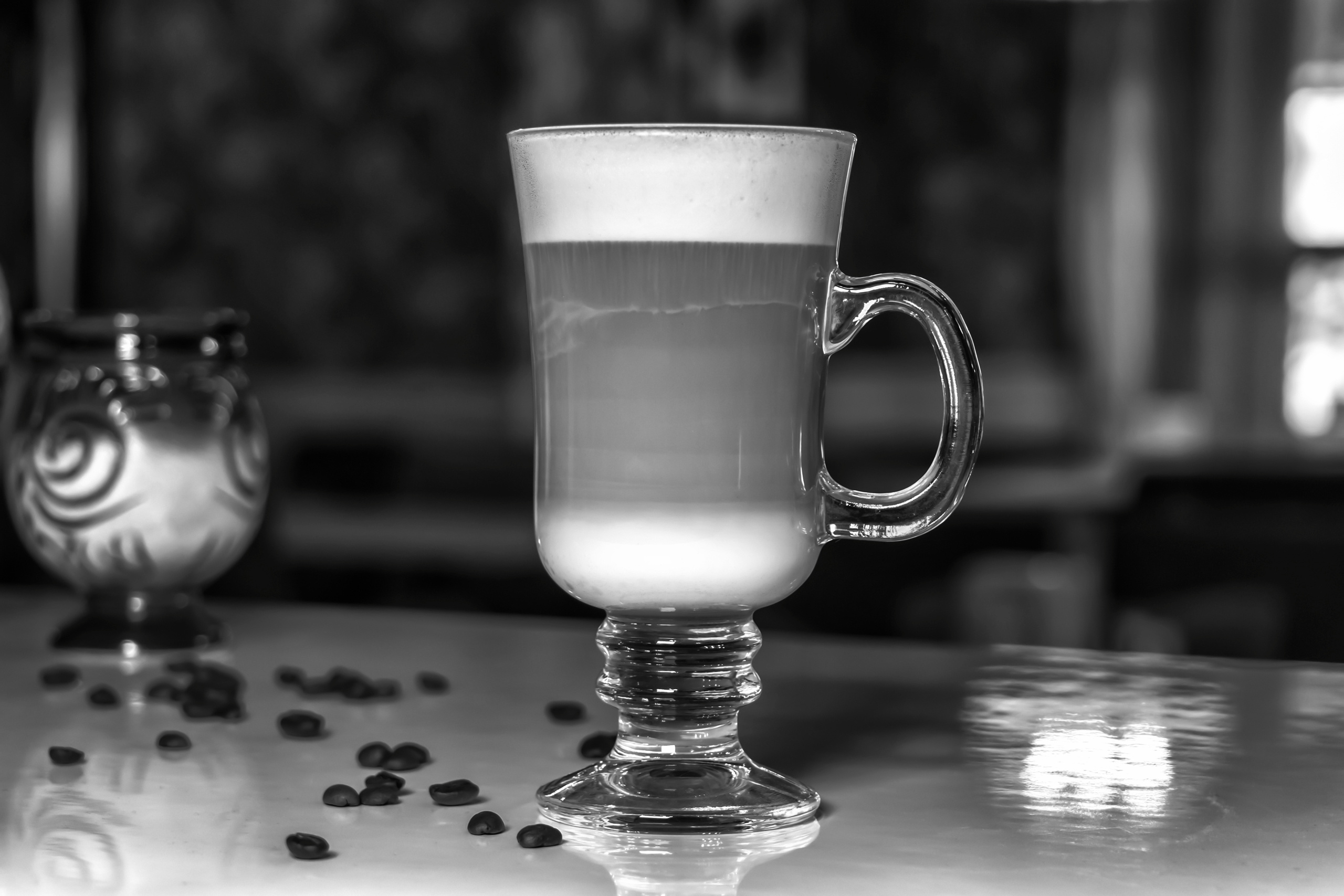 Черно белая фотография. Профессиональный фотограф в Астане