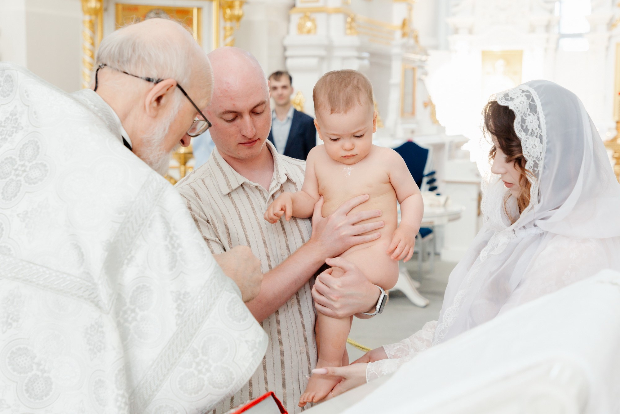 Крещение в Смольном соборе. Фотограф крещение венчание в Петербурге! Помогает подобрать храм и посоветовал душевного батюшку в СПб