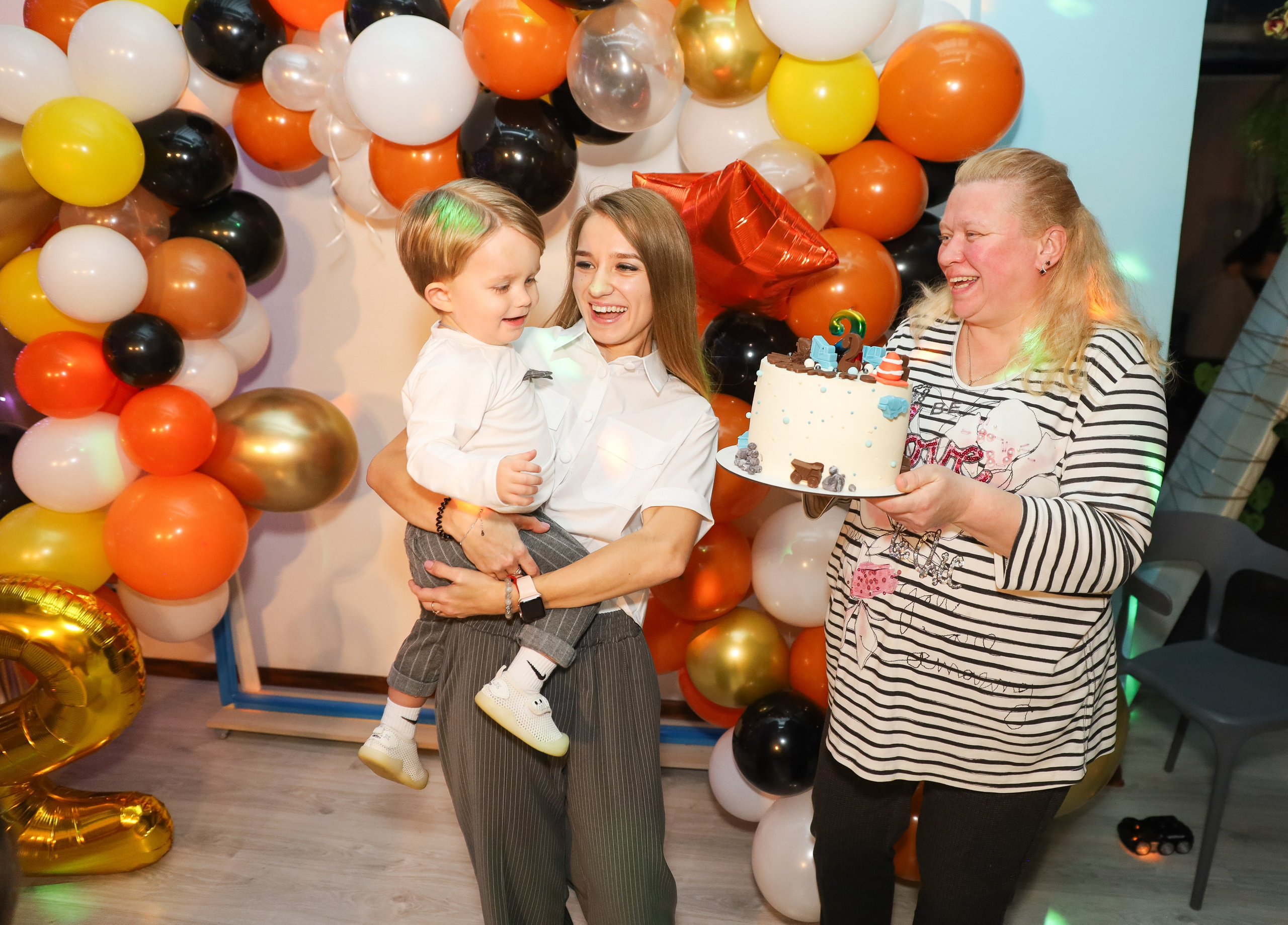 ДЕНЬ РОЖДЕНИЯ МАКСИМА 2 ГОДА. Фотограф мероприятий Ирина Каширина