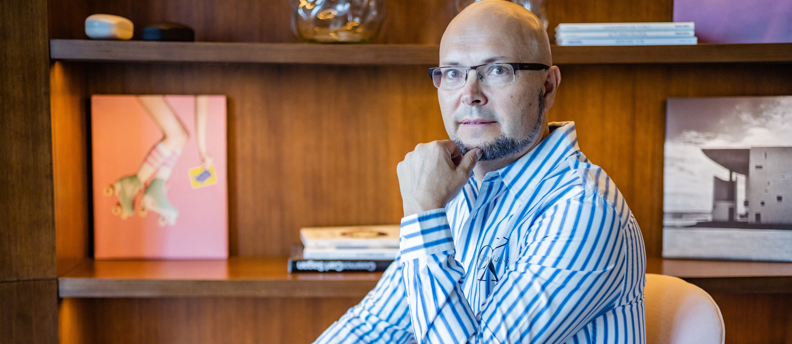 Konstantin psychologist -content for social media. Family, portrait, content photo in Costa Rica Evgeniya Besprozvannykh