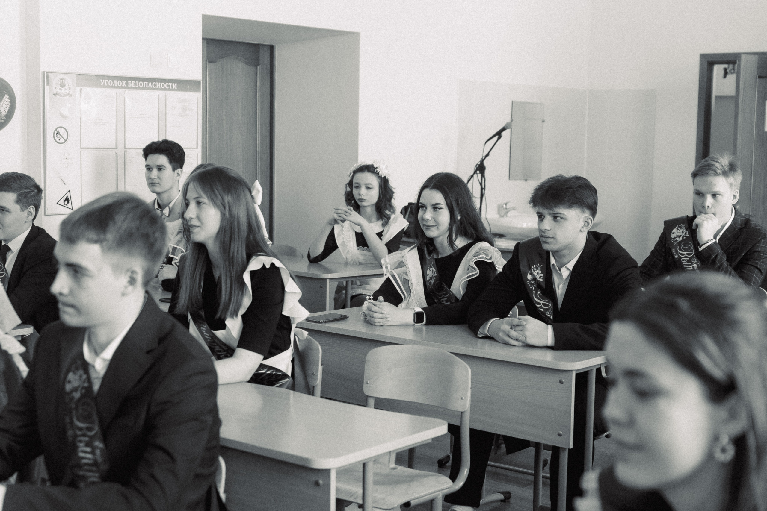 Последний звонок. Фотограф в Кронштадте и Санкт-Петербурге Анастасия Коваленко