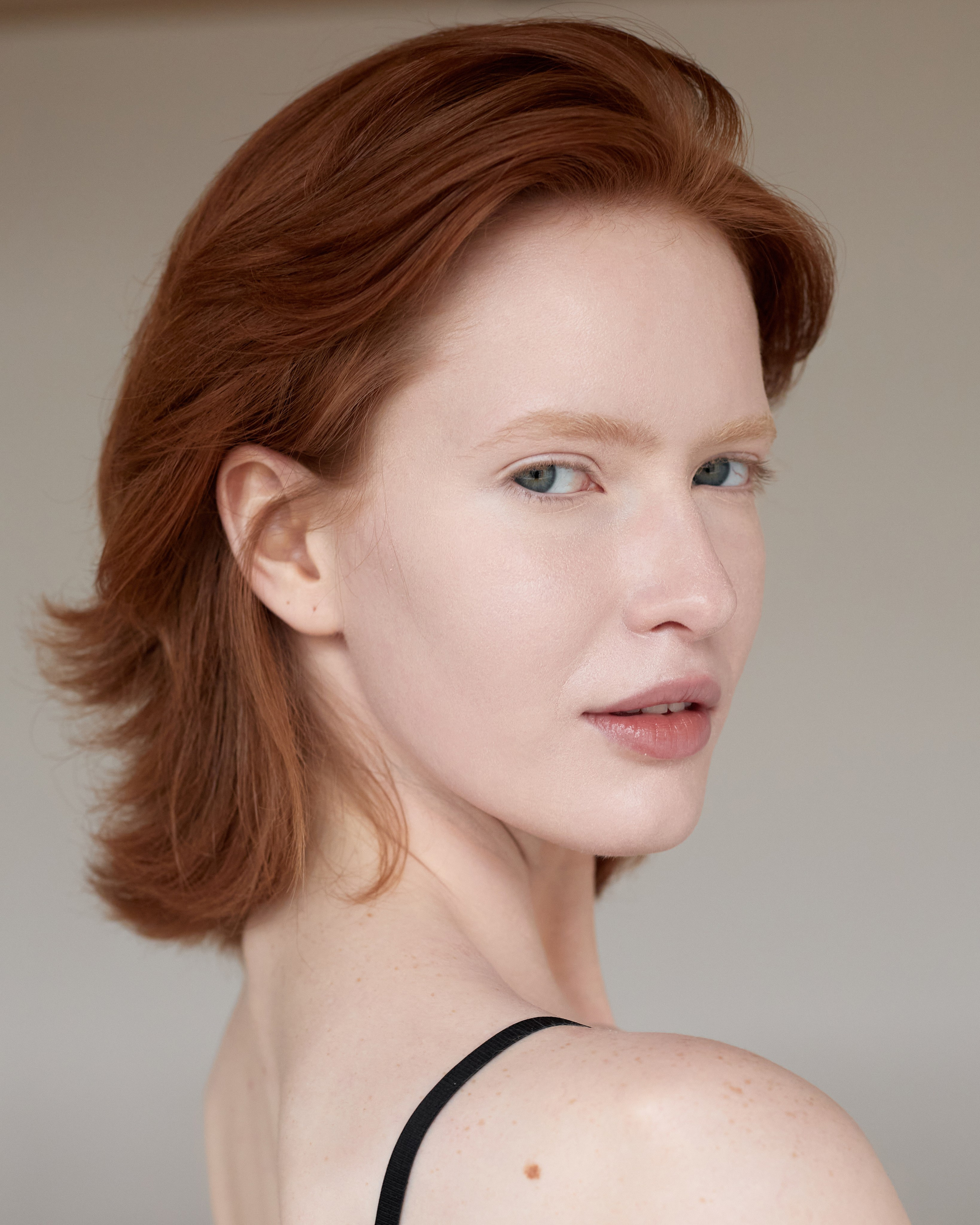 Snapshots (polaroids) — pret-a-porter Model Agency. Юрина Полина, фотограф из Екатеринбурга