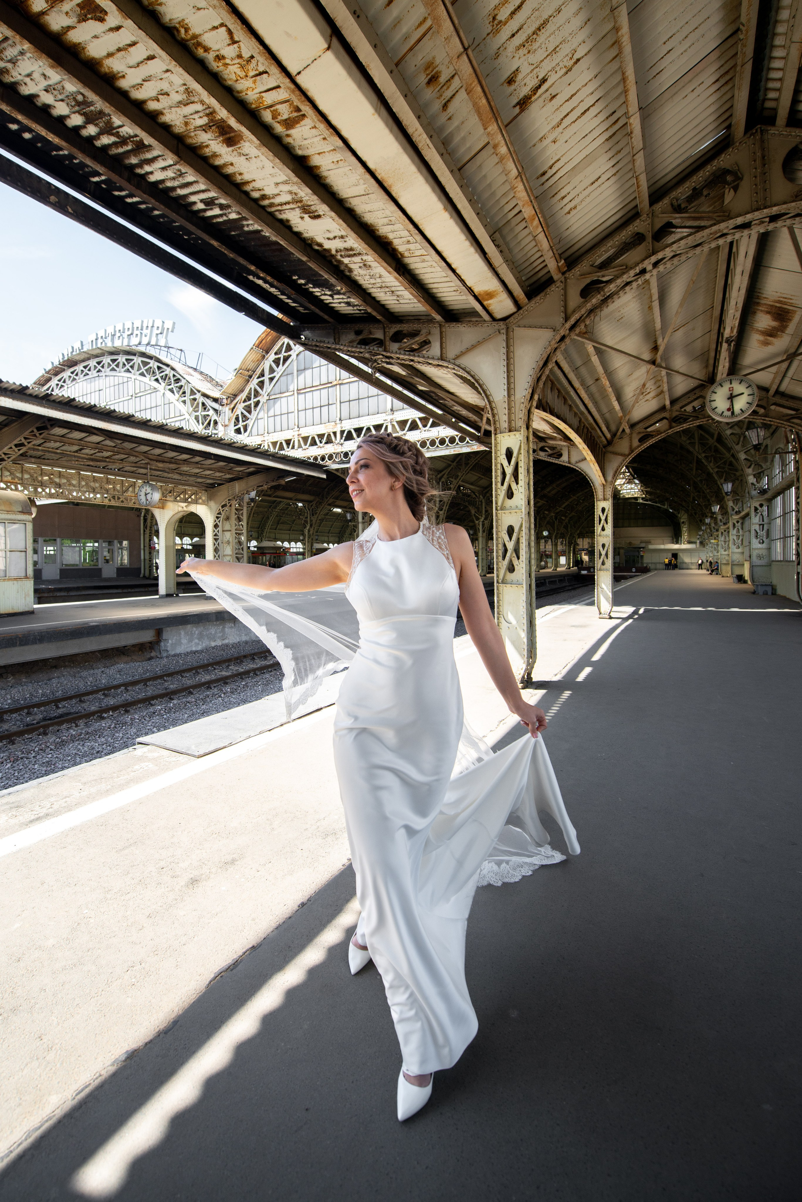 Юлия и Денис (фотосессия на Витебском вокзале и в Польском саду). Портретный, семейный и свадебный фотограф в Санкт-Петербурге и в Пушкине Ширяев Денис