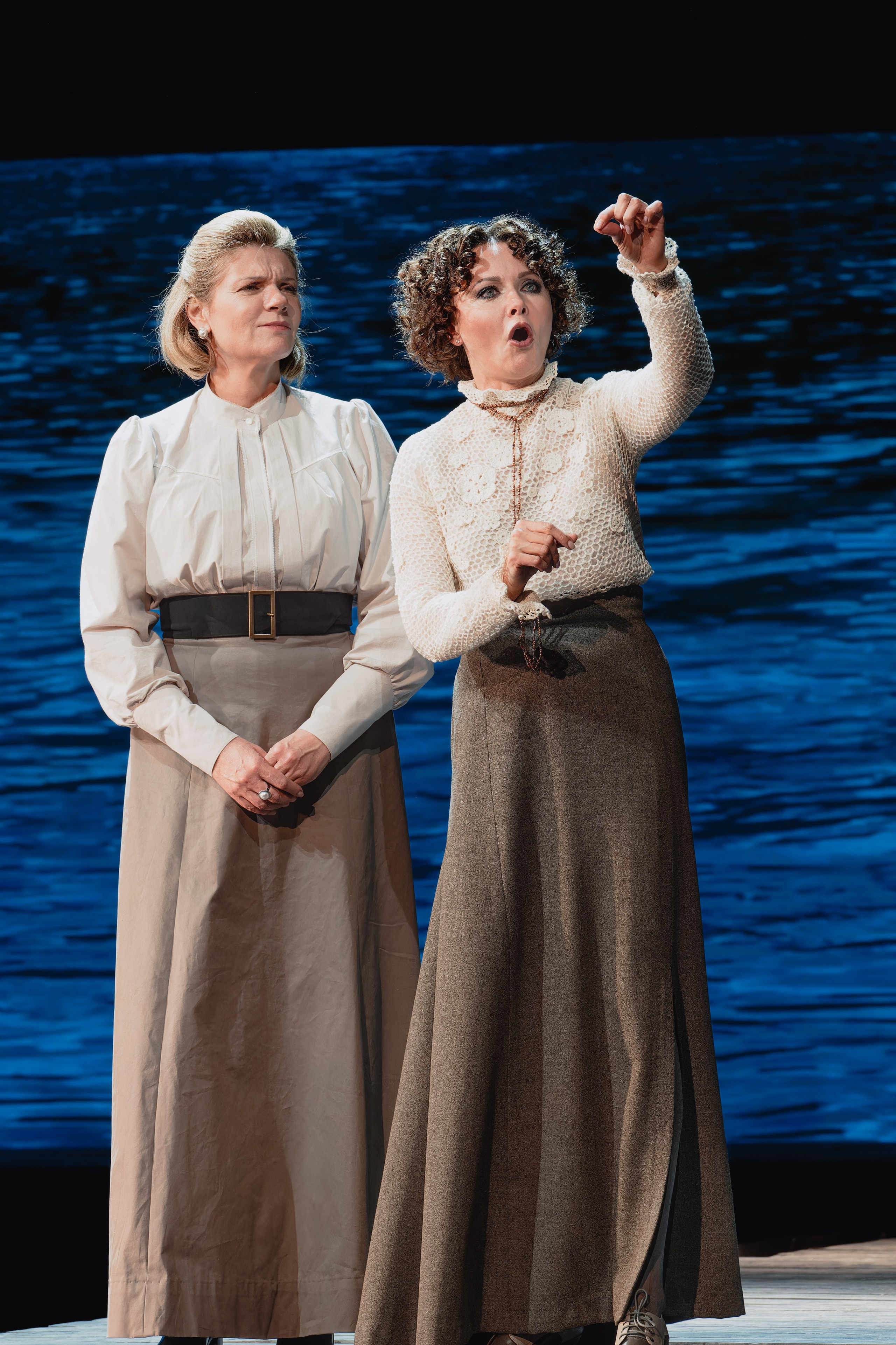 Театр Маяковского: Лес. Сайт фотографа Сергея Абрамова