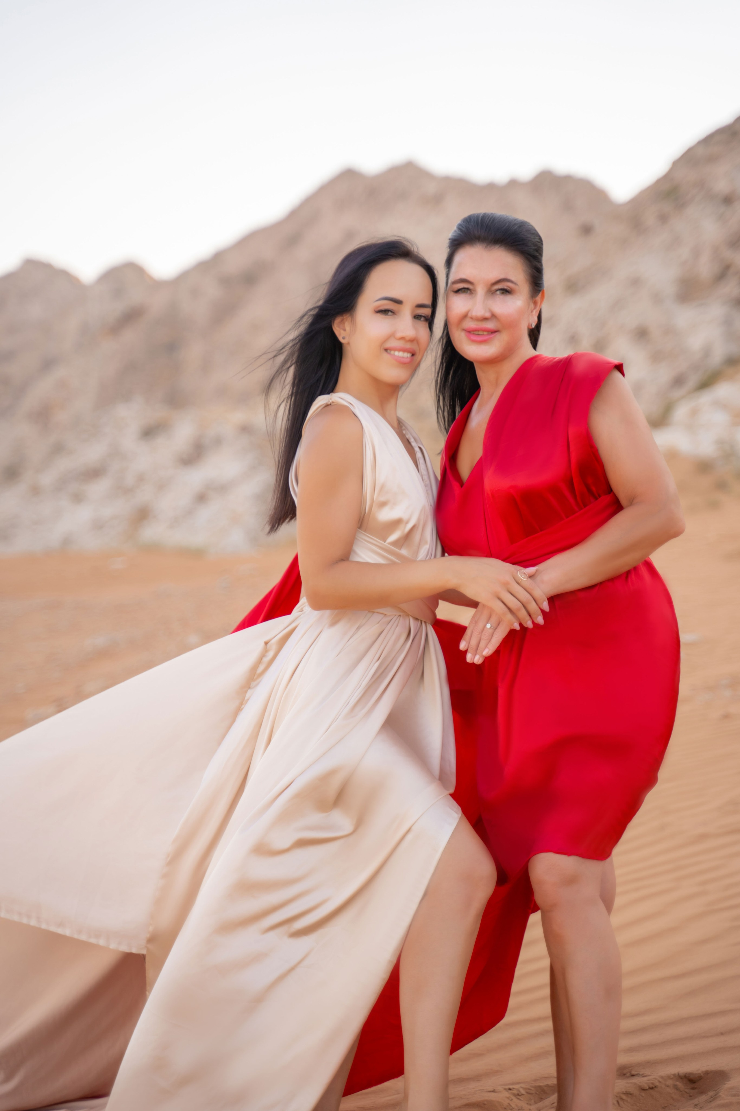 Фотосессия с летящими платьями в Дубае. Фотограф и видеограф в Москве и Абу Даби Мария Кулагина