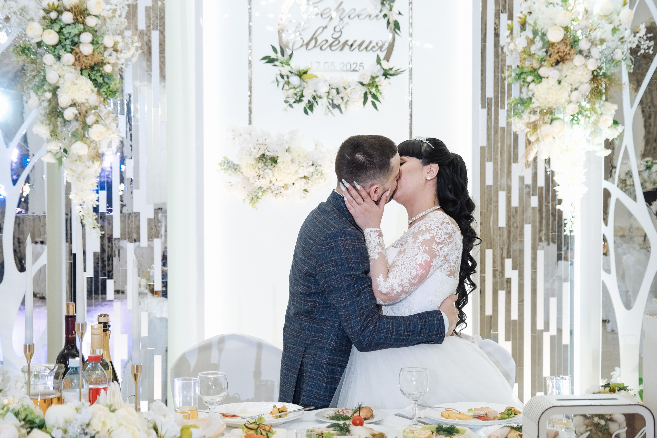 Сергей и Евгения_свадебная фотосессия в Версале. Свадебный фотограф в Челябинске Сырчикова Наталья