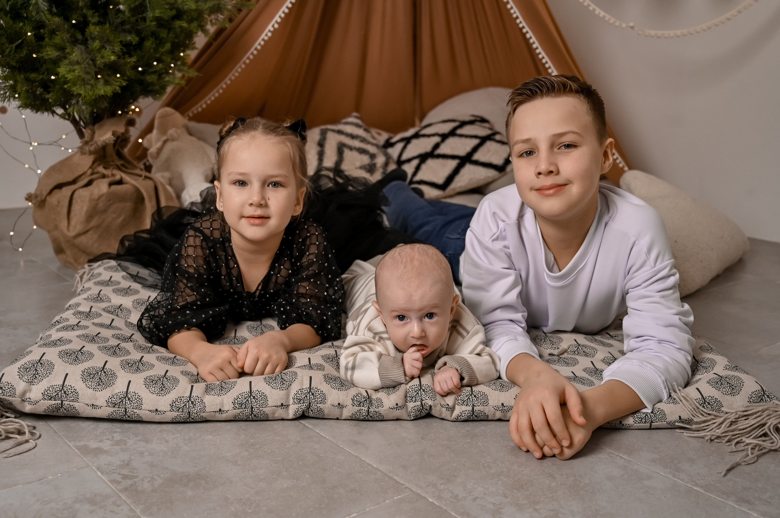 Новогодняя фотосессия в студии. Семейный и свадебный фотограф в г. Уфа Динара