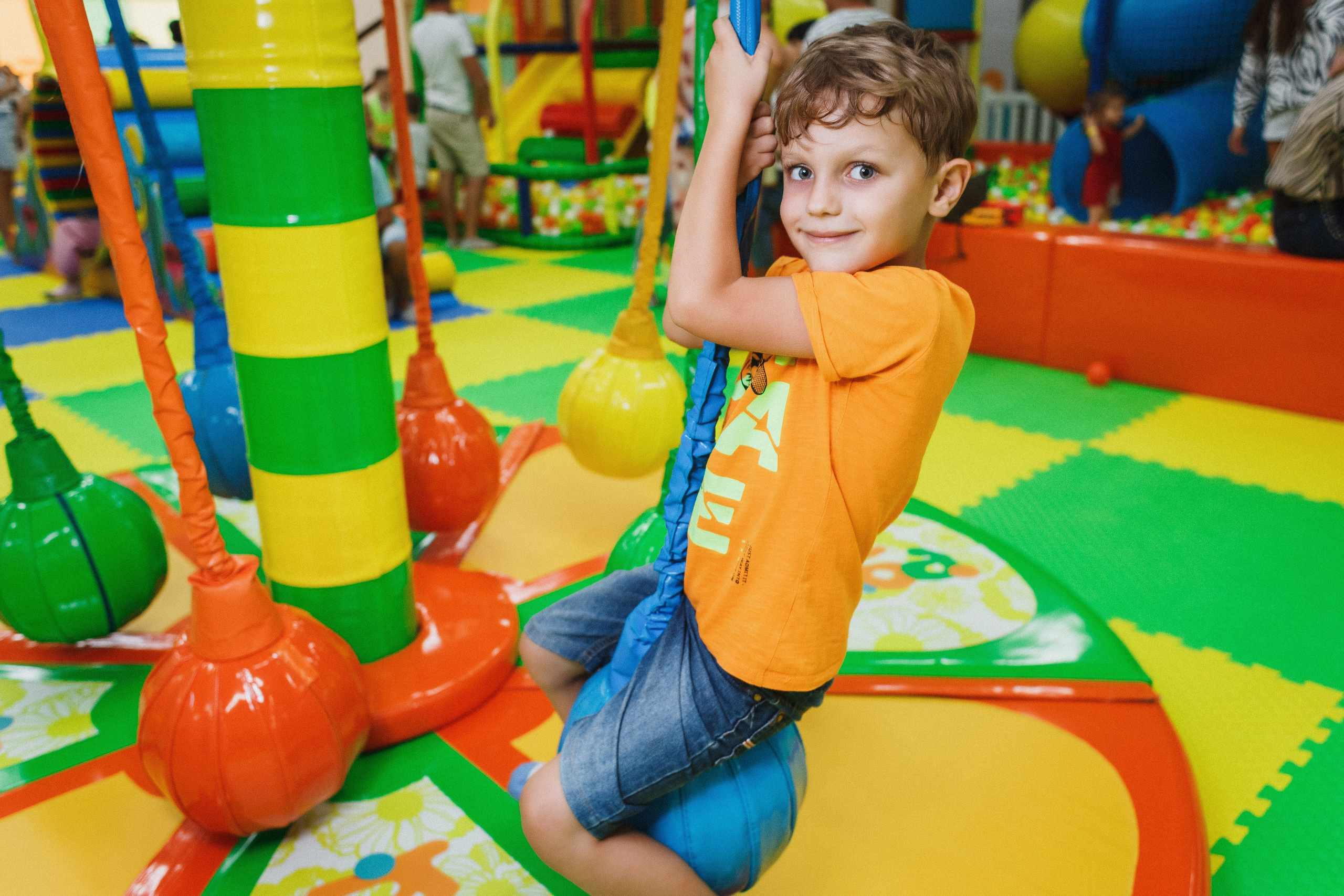 Волшебные моменты: детский праздник в игровой Клумба, Таганрог. Свадебный и семейный фотограф в Таганроге Бакарюк Антон