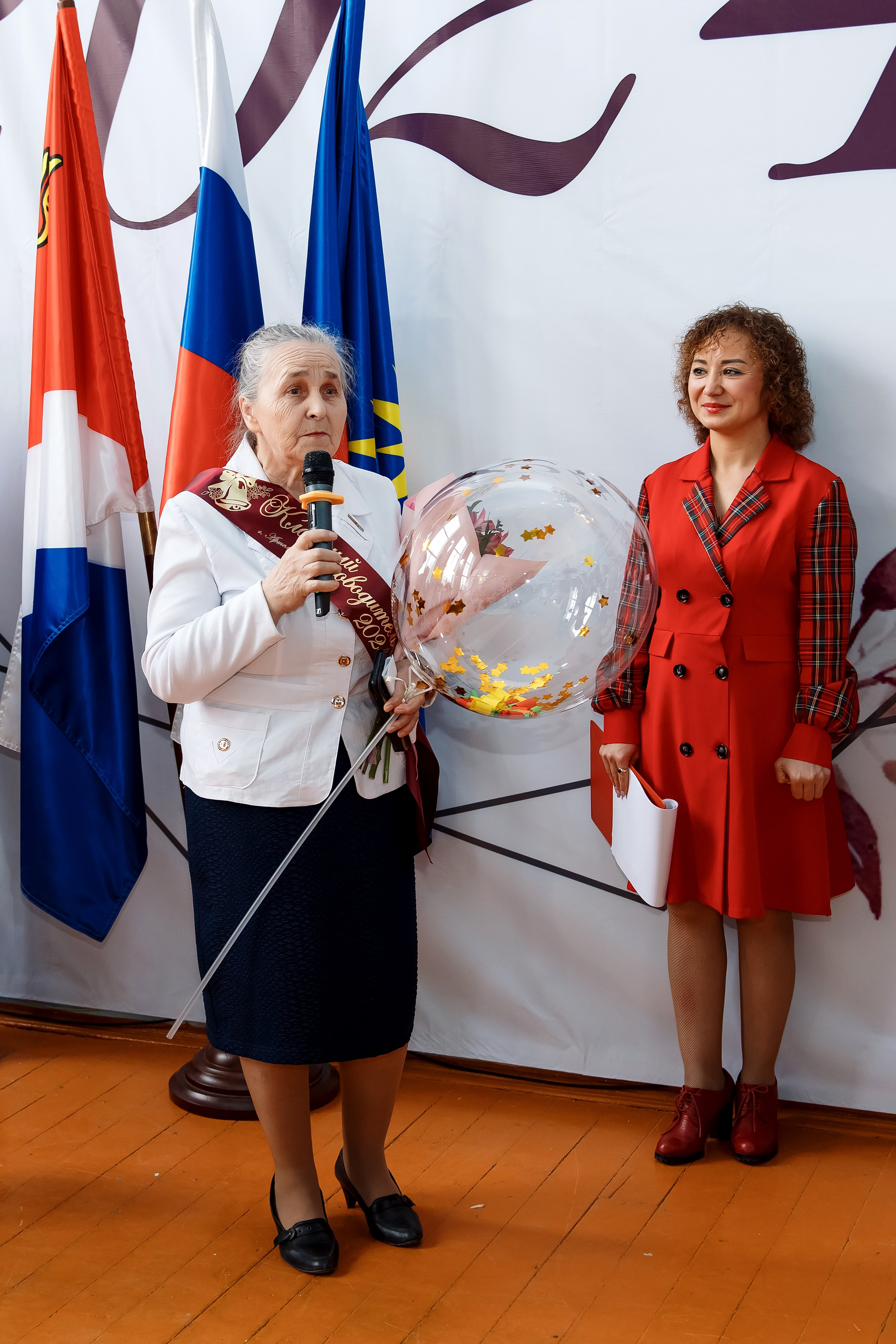 11 класс Последний звонок. Фотограф Любовь Корниенко, Примоский край