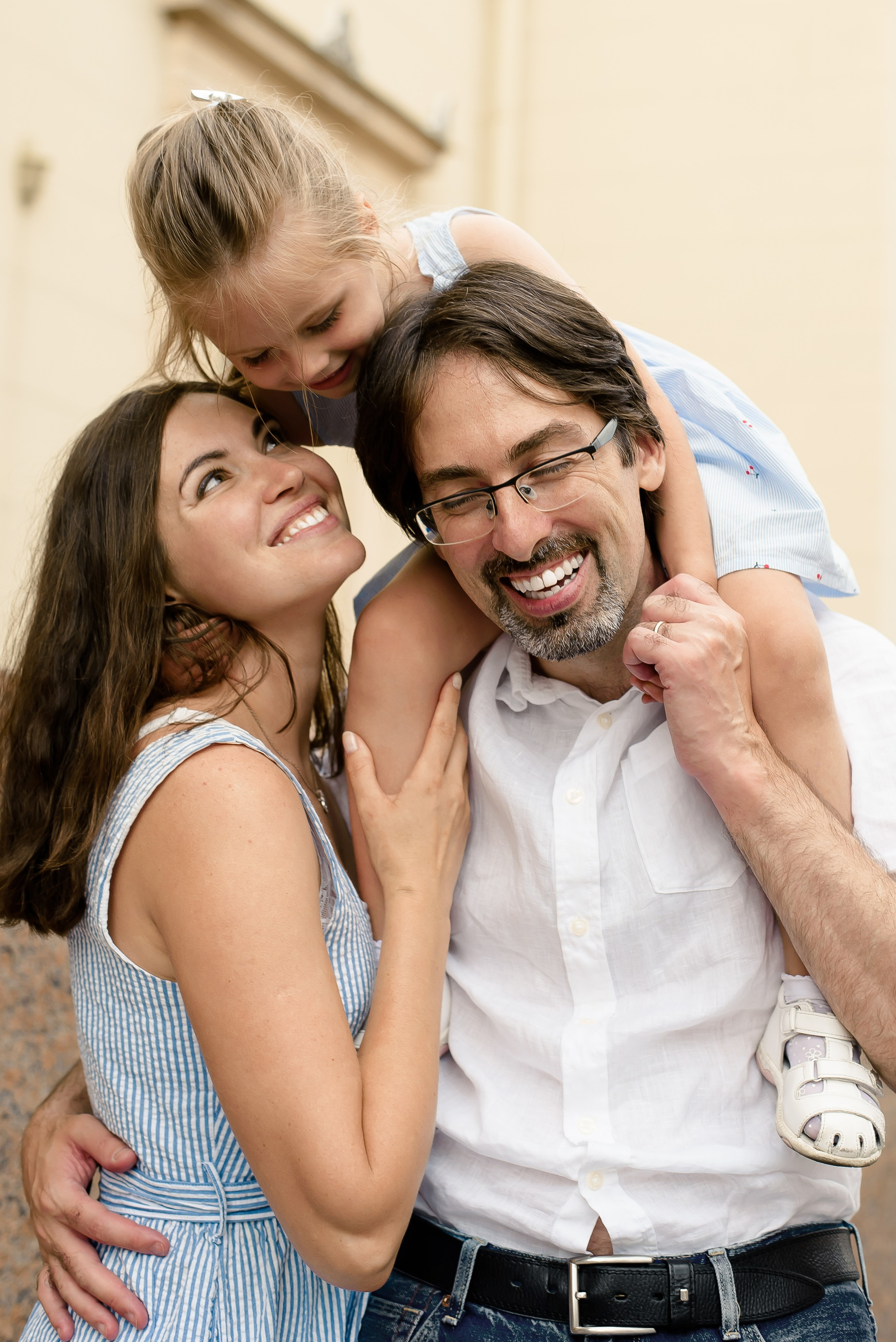 Семейная фотосессия в Санкт-Петербурге. Семейный и свадебный фотограф в Санкт-Петербурге Серафима Смирнова