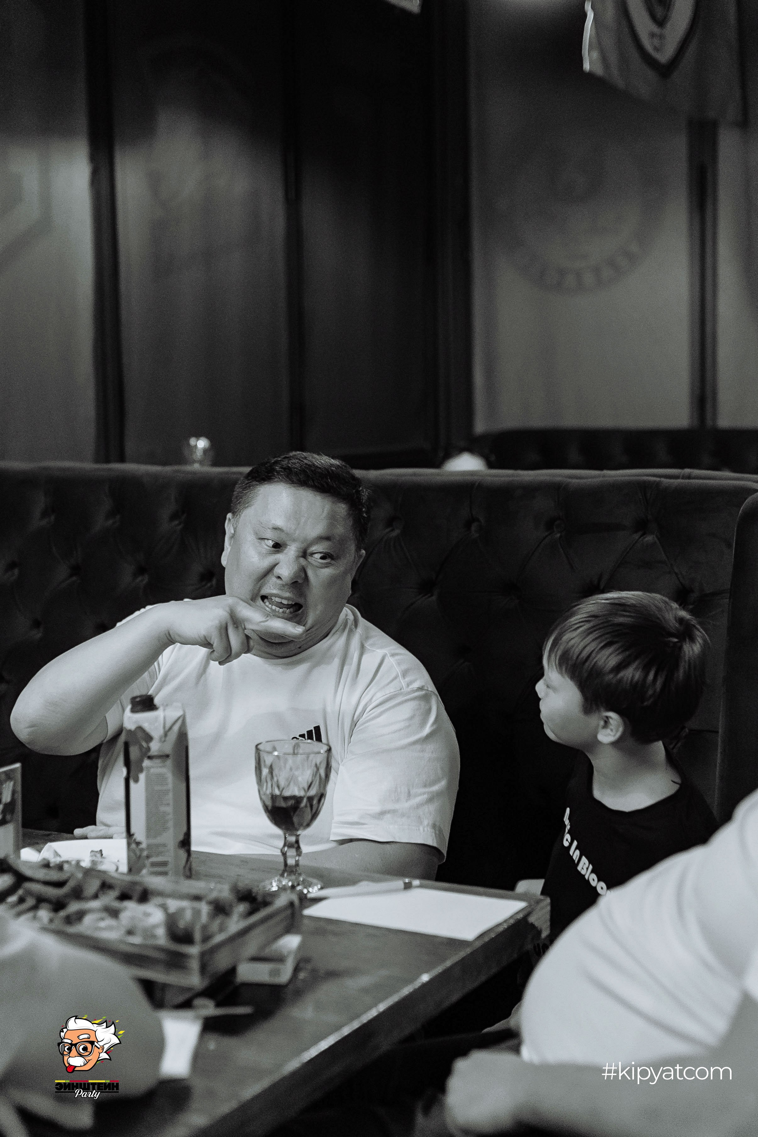 Эйнштейн Party