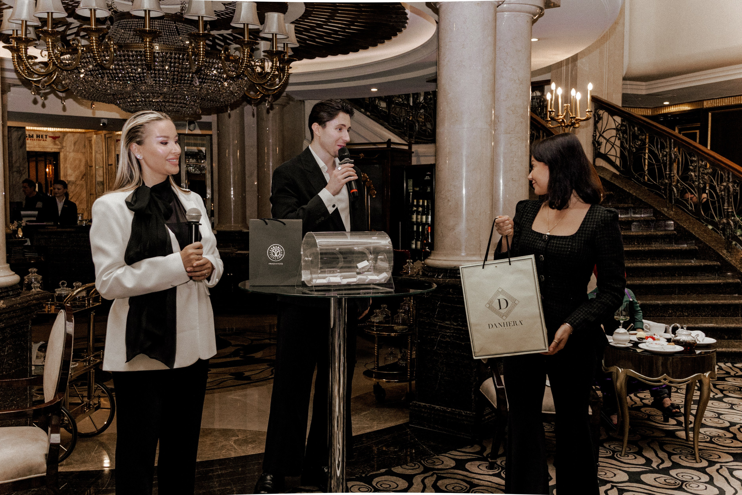 Чайная церемония «8 Марта». Свадебный/Портретный фотограф снимаю в Москве