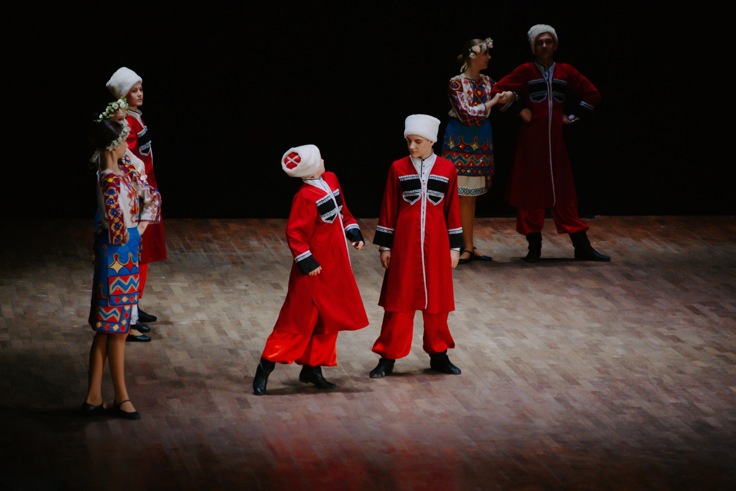 «Уральский сувенир». Концерт танцевальной студии. Фотограф в Челябинске Ополихина Анна