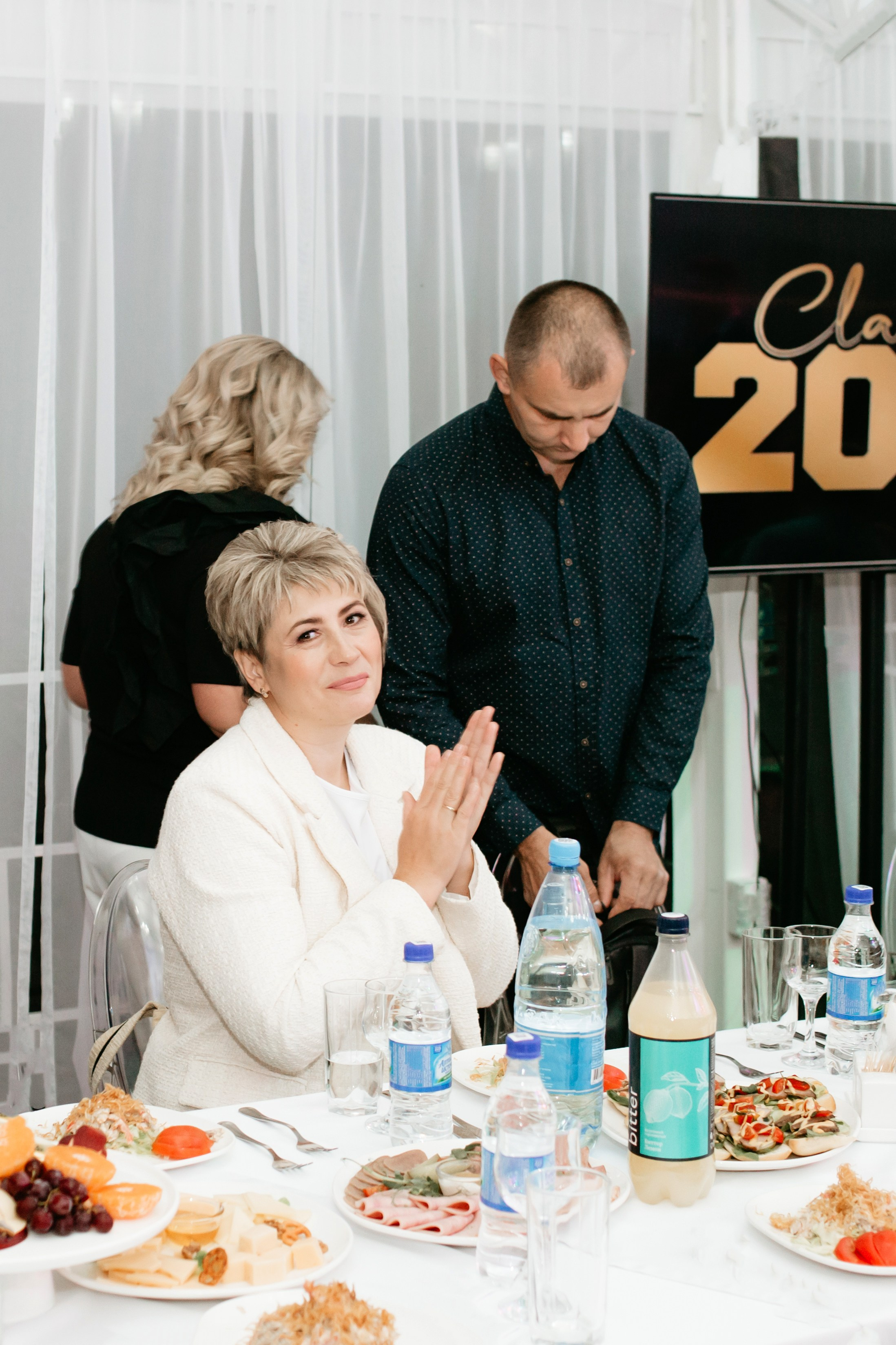 Выпускной 2025 (41 школа) 11 класс. Фотограф в Челябинске Ополихина Анна