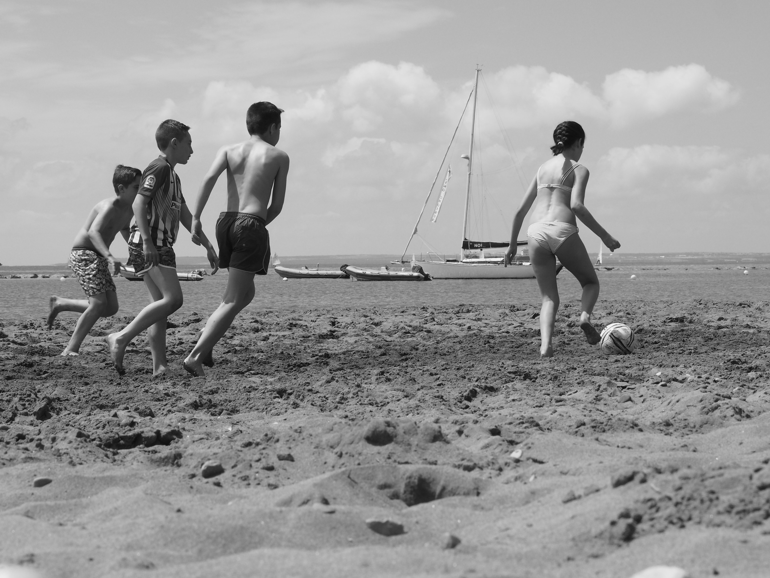 Black and white look. Фотограф