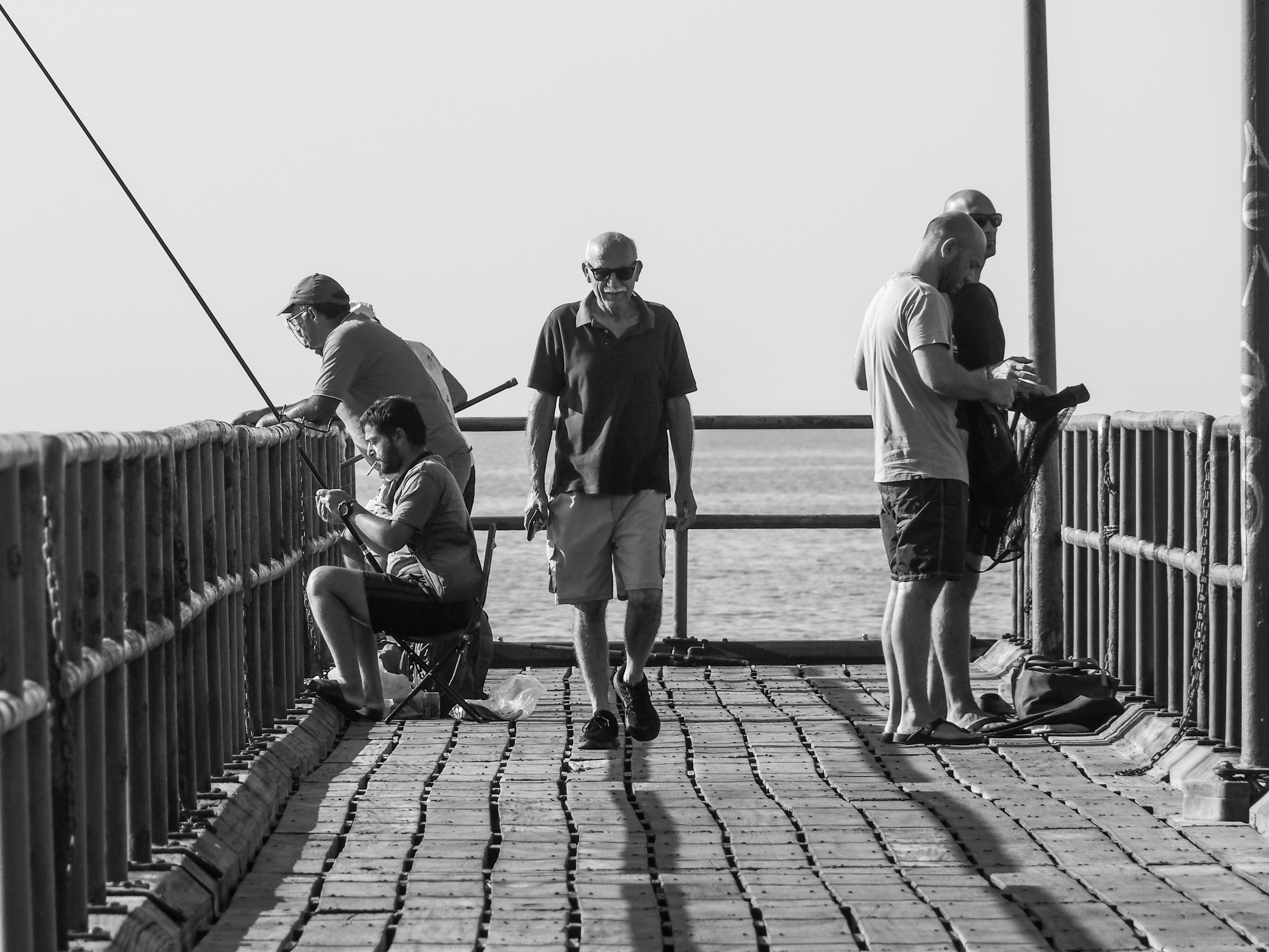 Black and white look. Фотограф