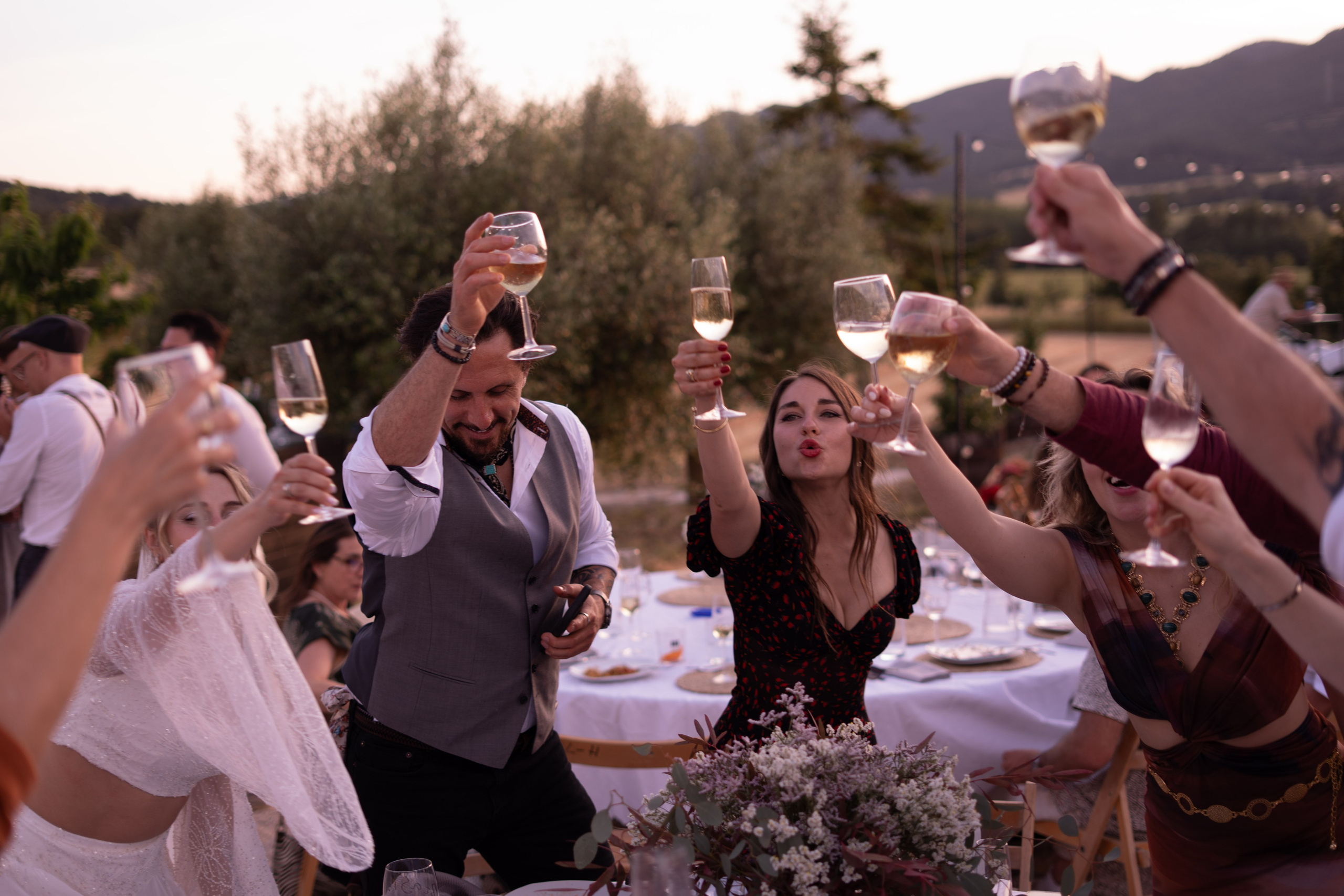 Stasy and Roberto. Wedding Photographer in Barcelona and Medellin