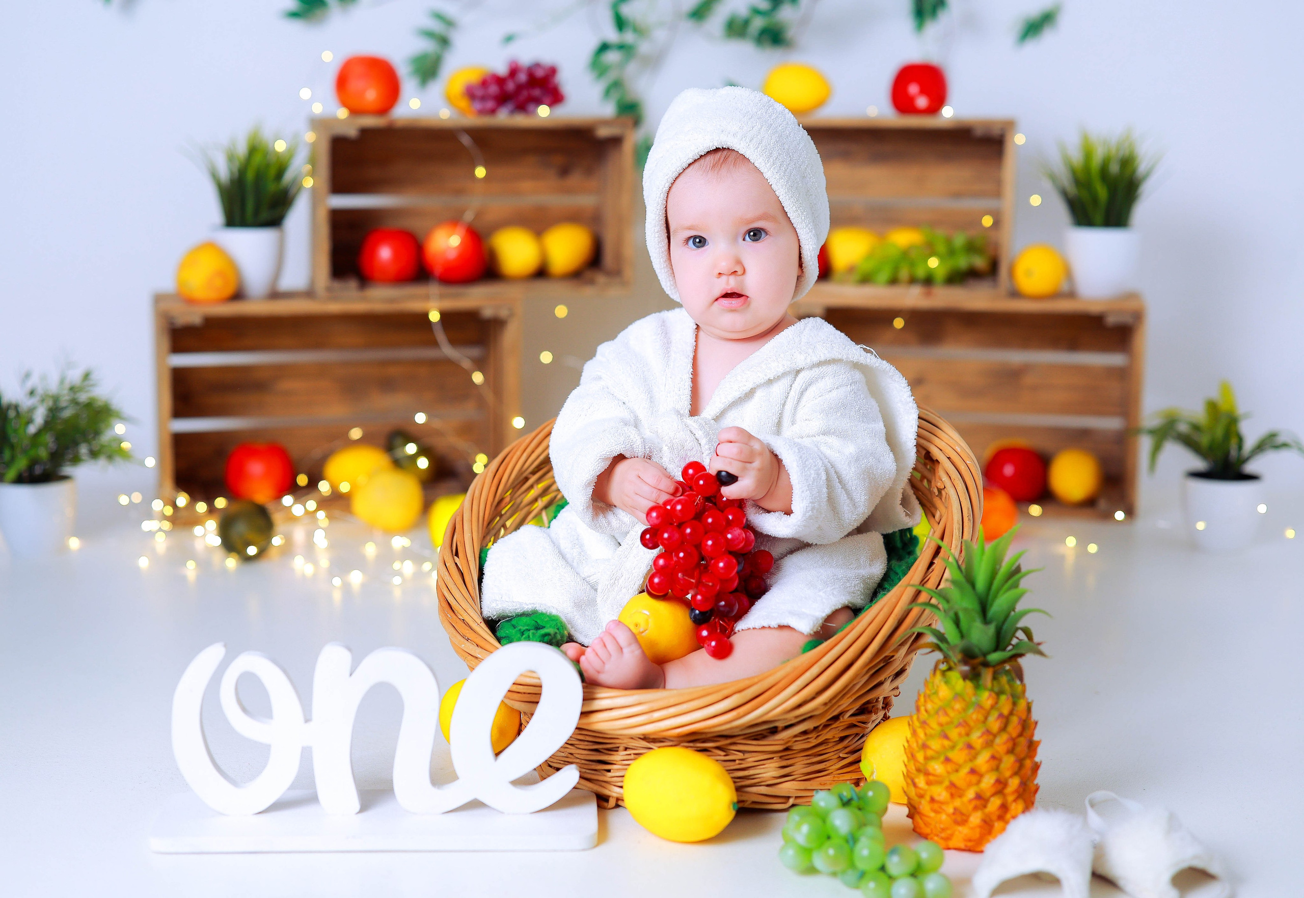 Малышки Антураж